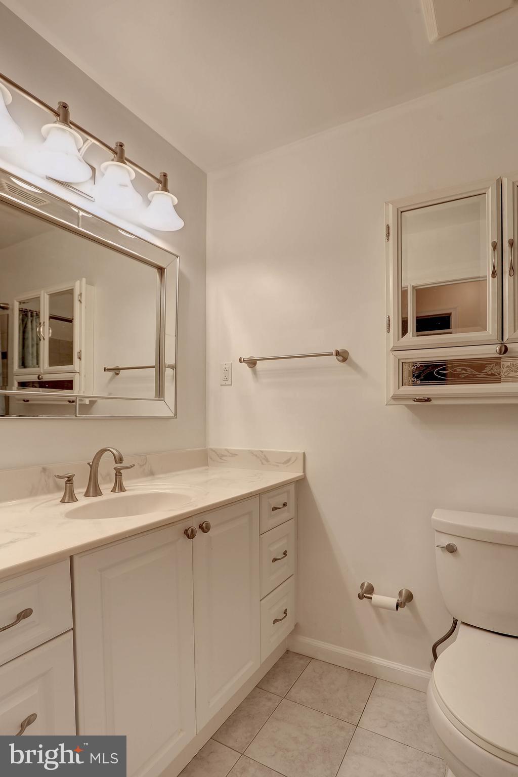 THE PROVINCES - Residential