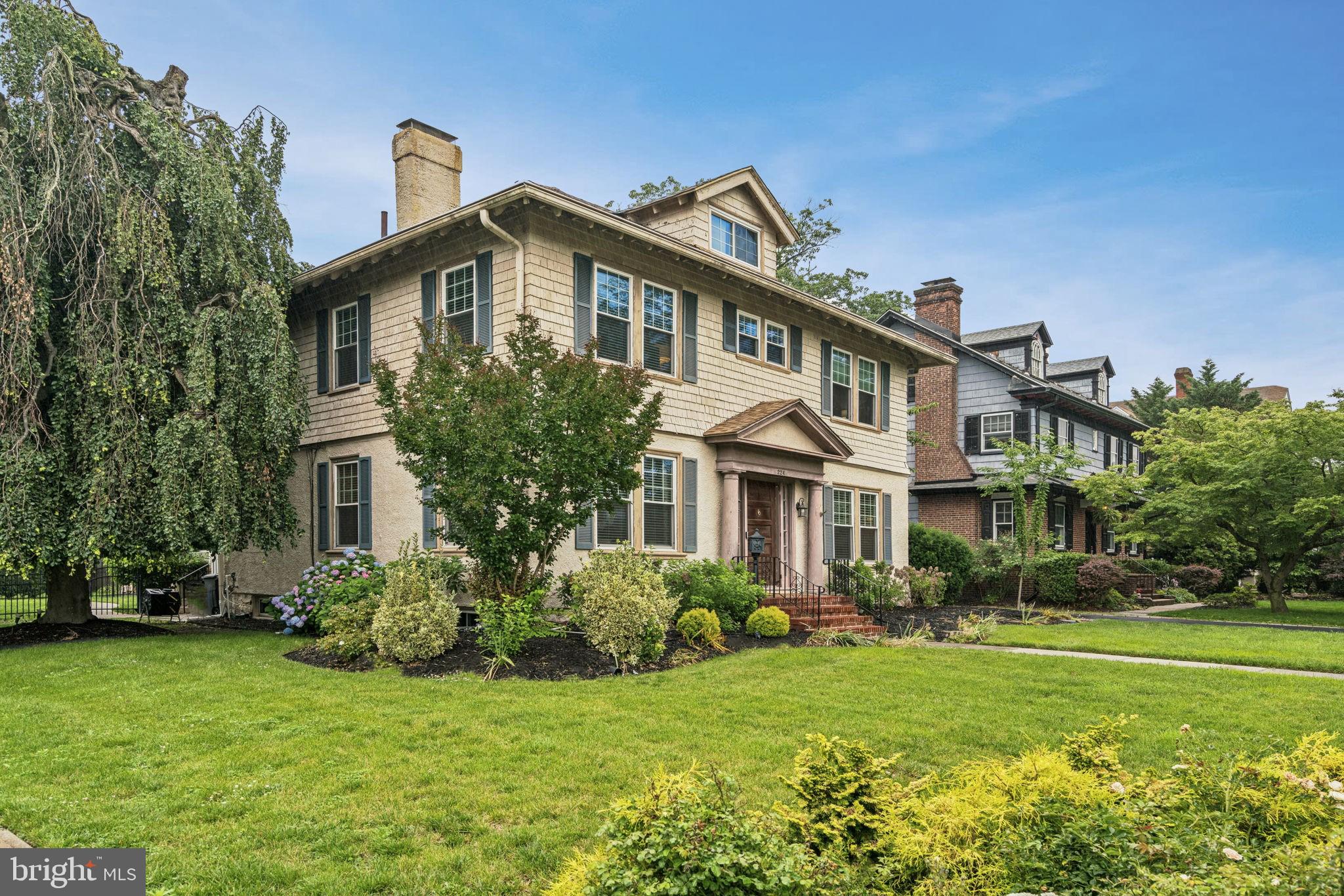 224 DELAWARE STREET