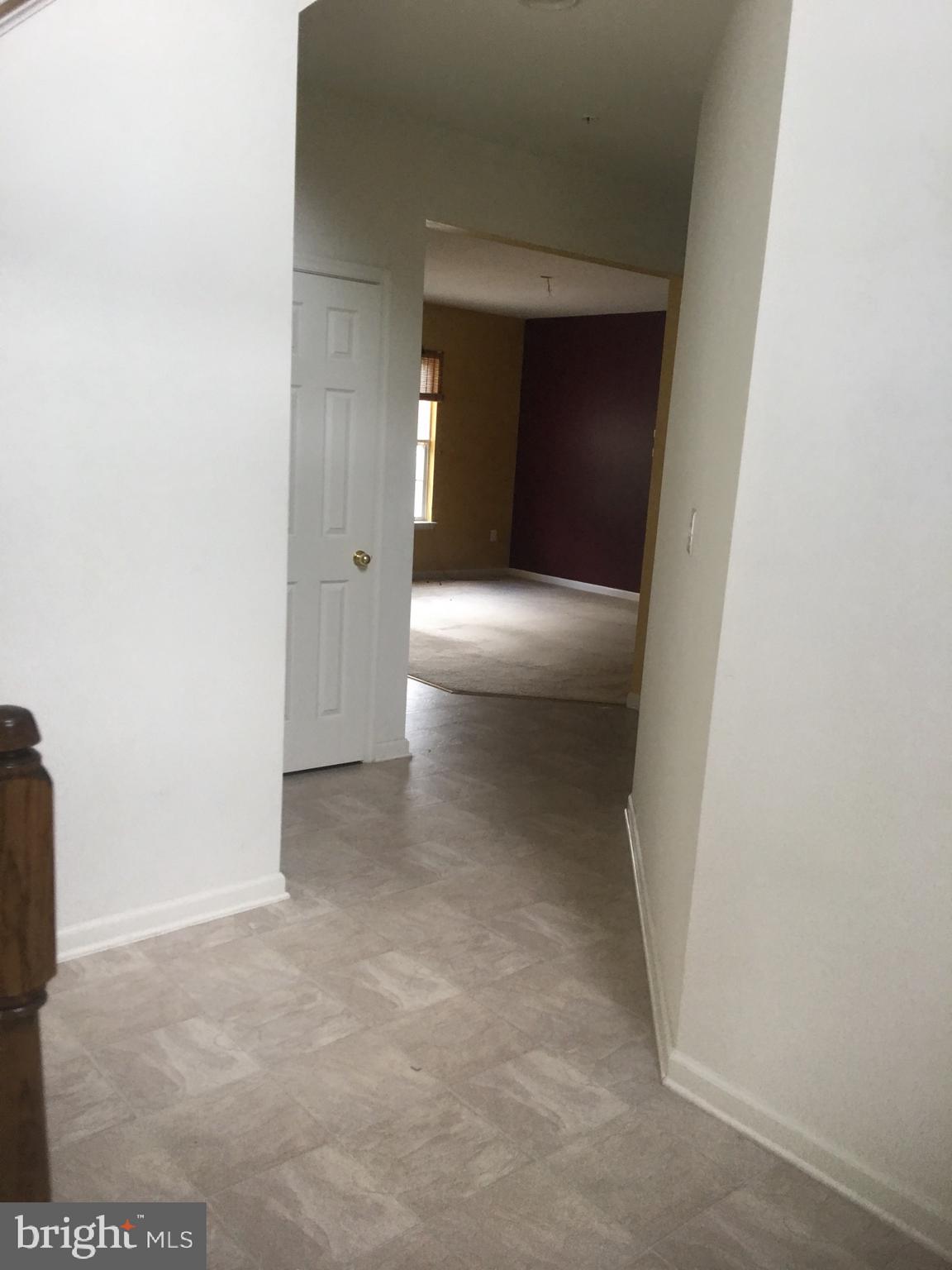 WESTBURY - Residential