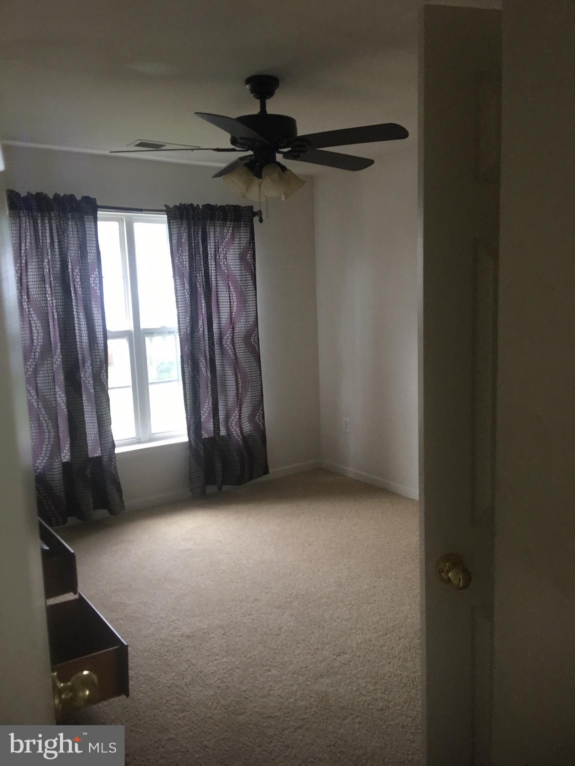 WESTBURY - Residential