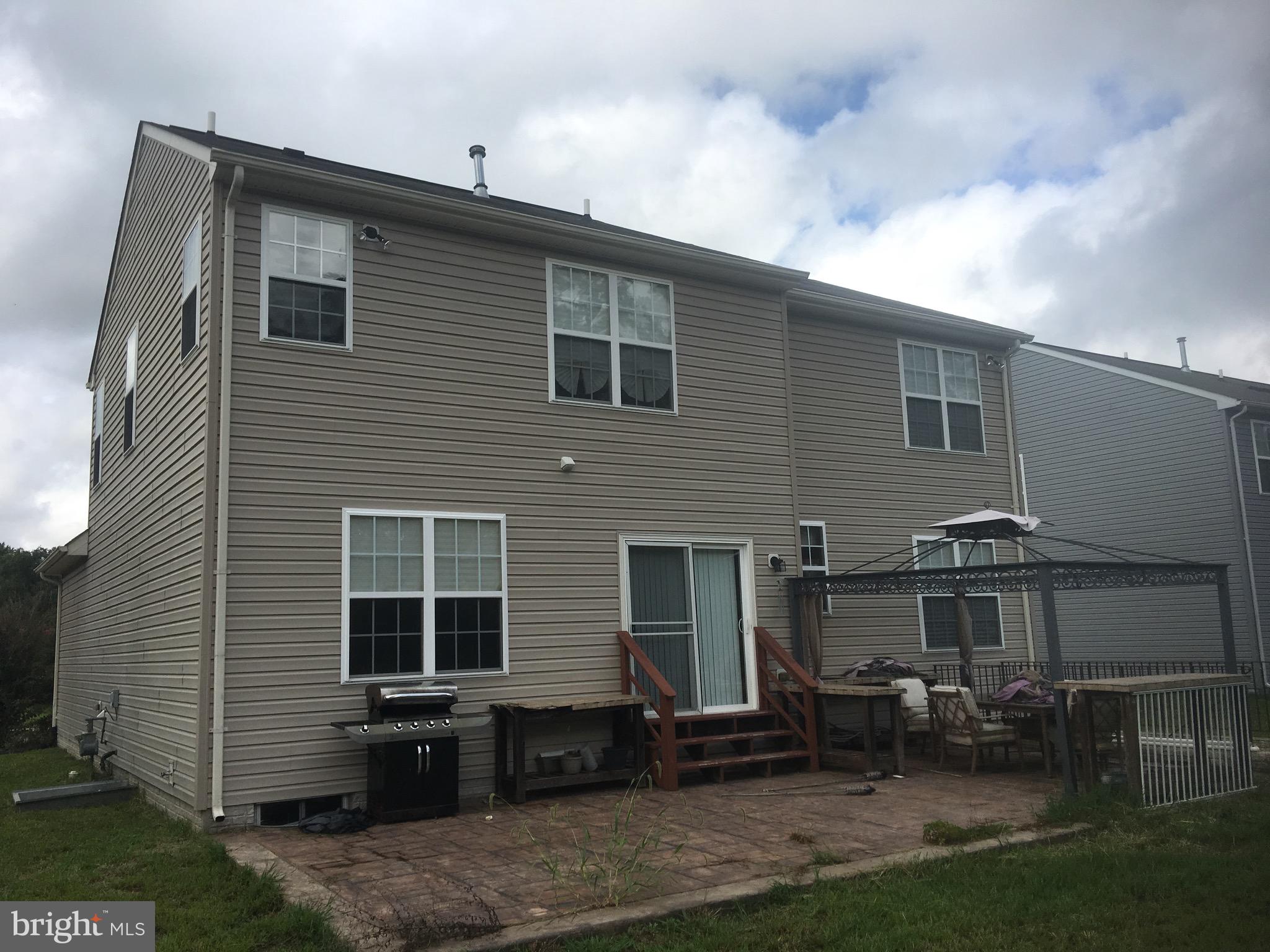 WESTBURY - Residential