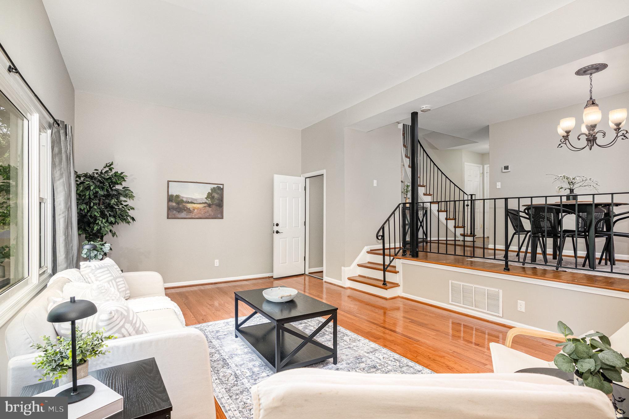 5917 KINGSFORD ROAD 366