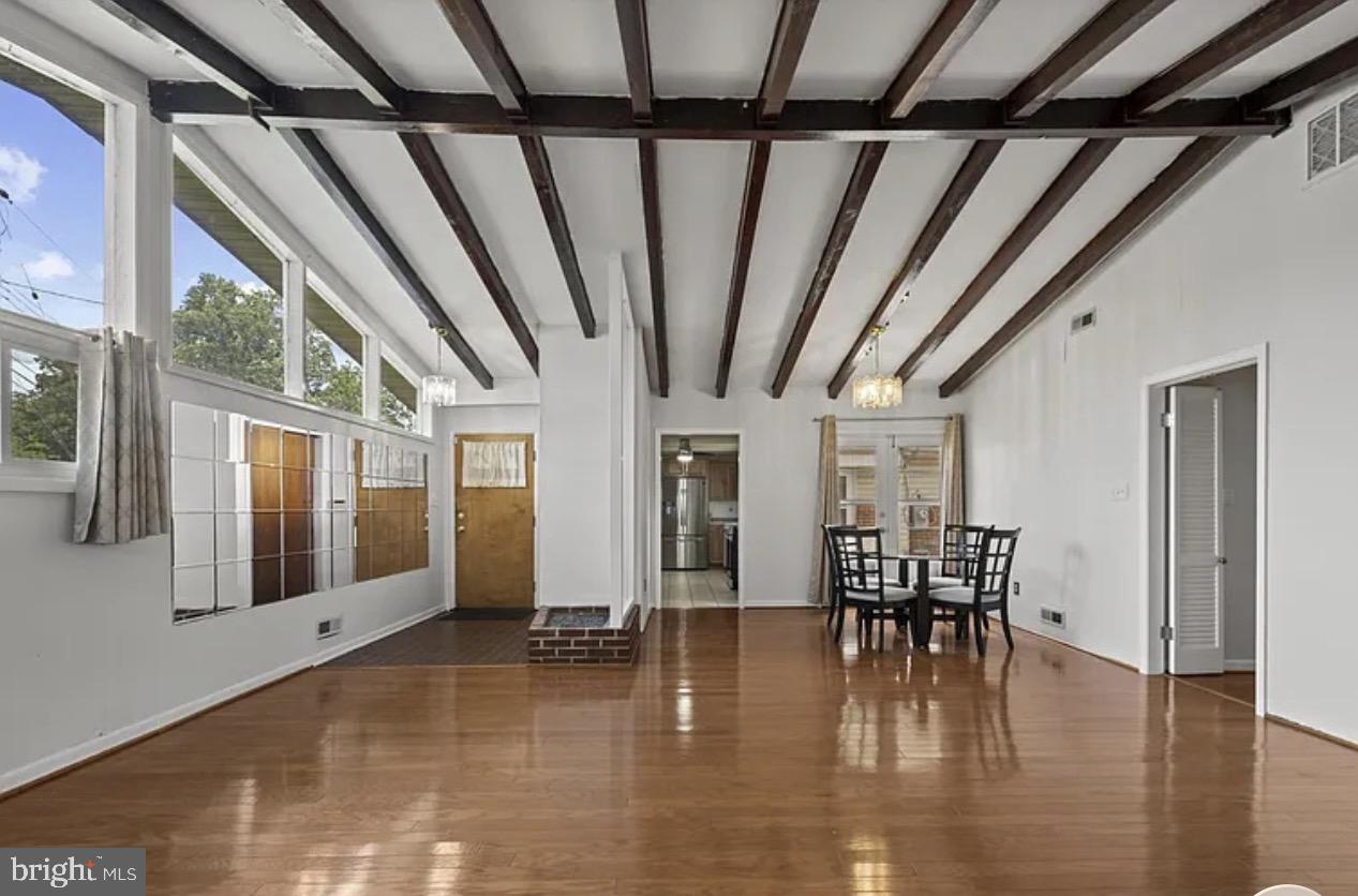 ROCKDALE - Residential