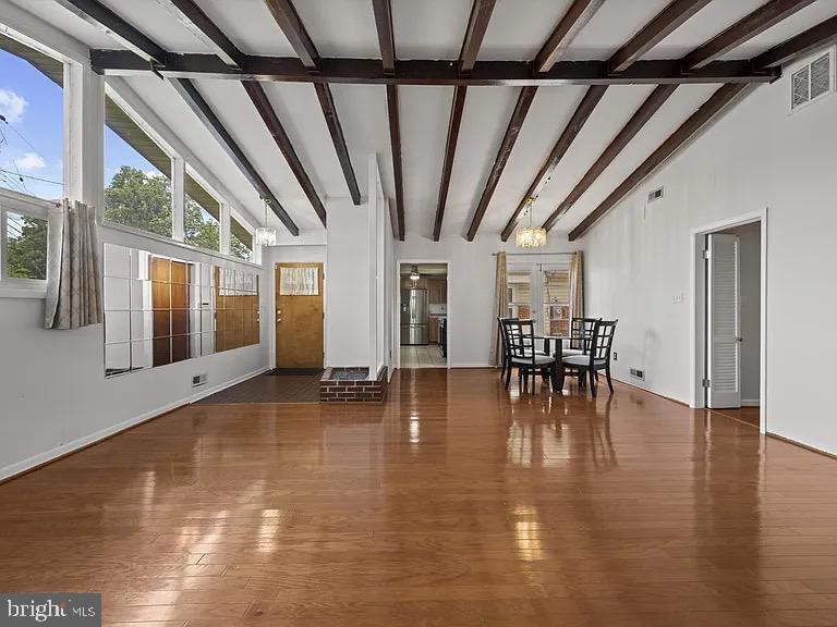 ROCKDALE - Residential