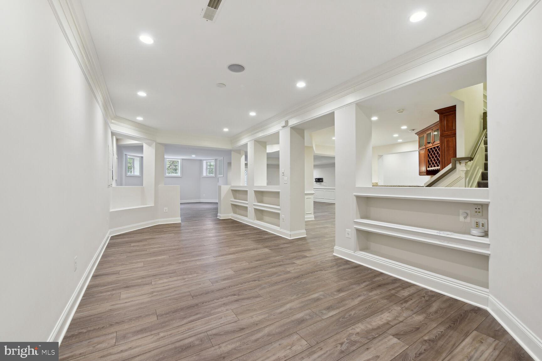 BROADLANDS SOUTH - Residential