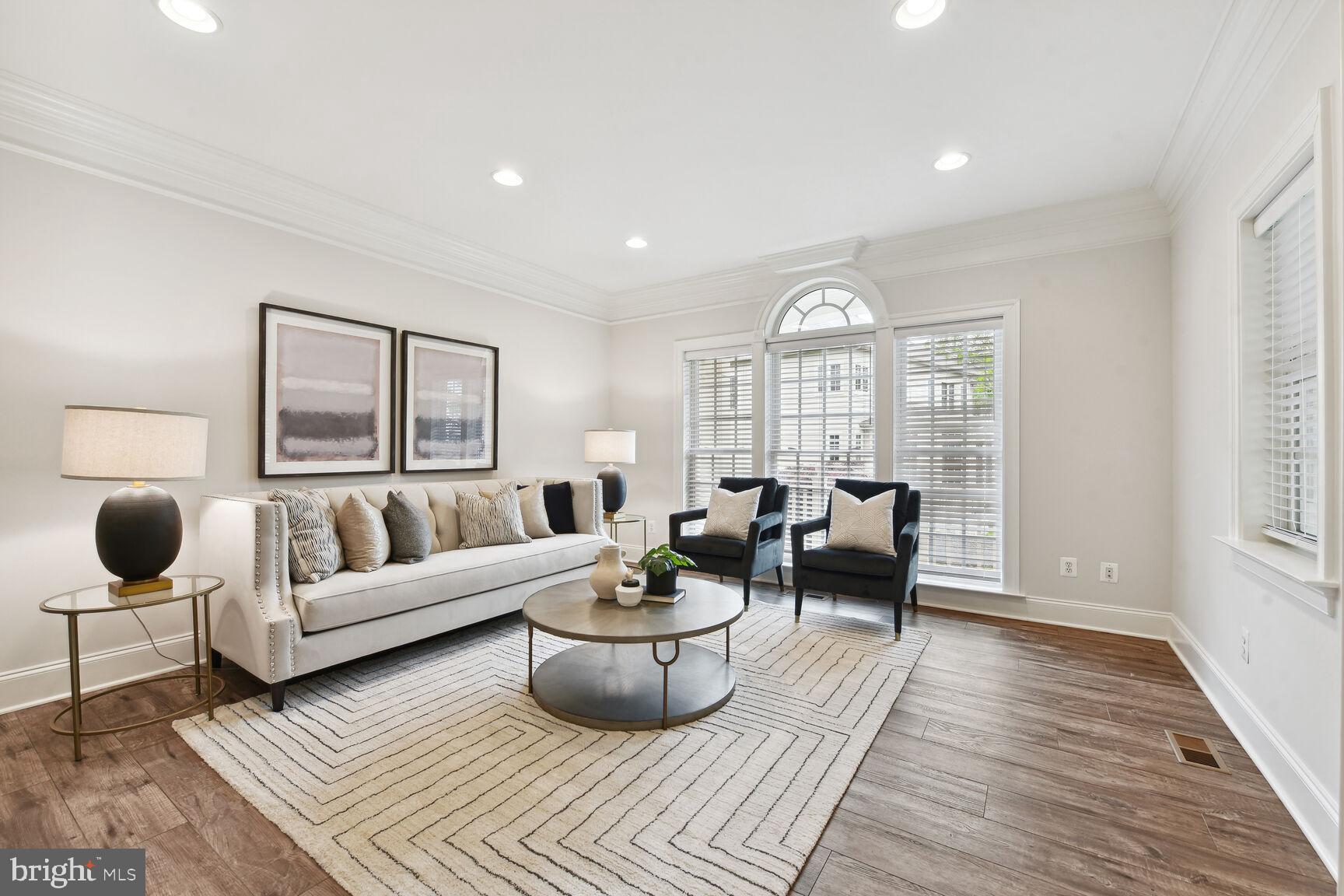 BROADLANDS SOUTH - Residential