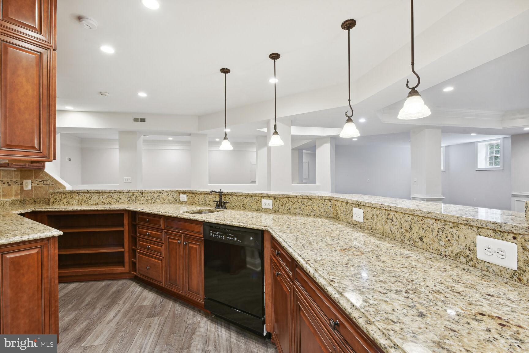 BROADLANDS SOUTH - Residential