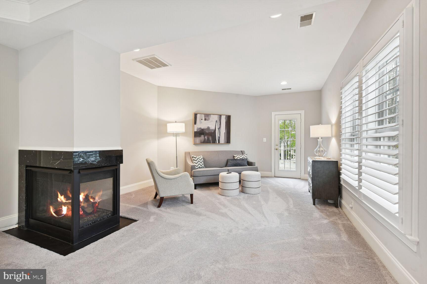 BROADLANDS SOUTH - Residential