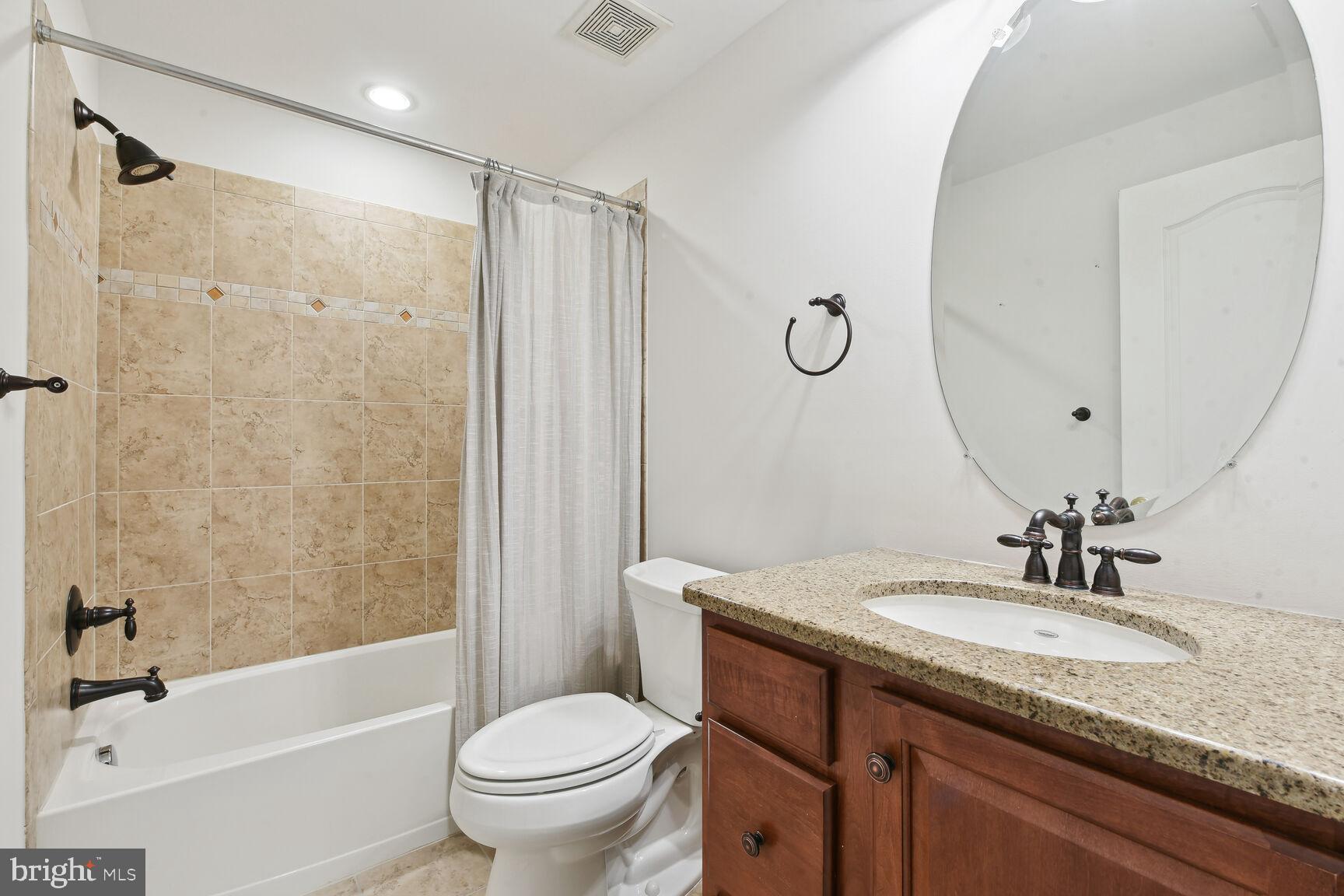 BROADLANDS SOUTH - Residential