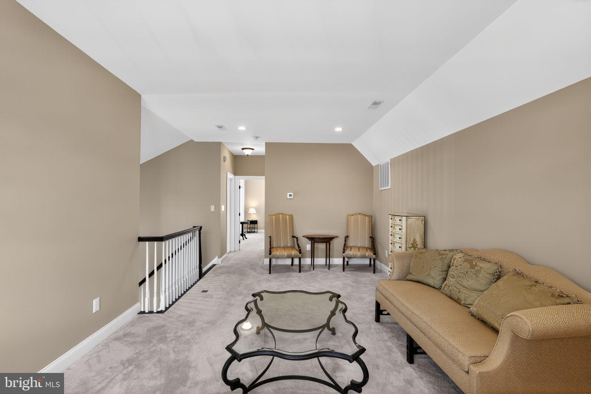 MEADOW GLEN - Residential