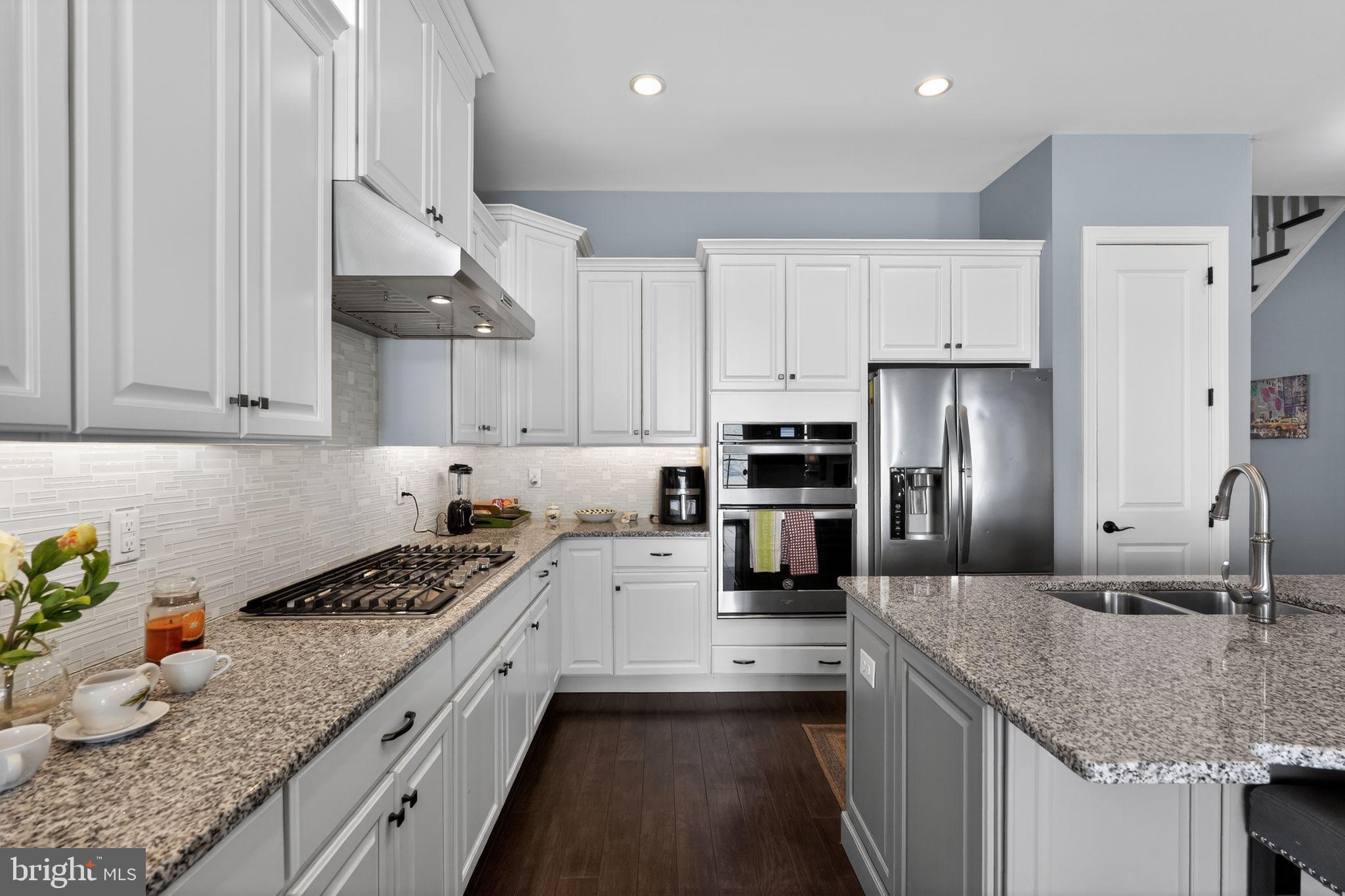 MEADOW GLEN - Residential