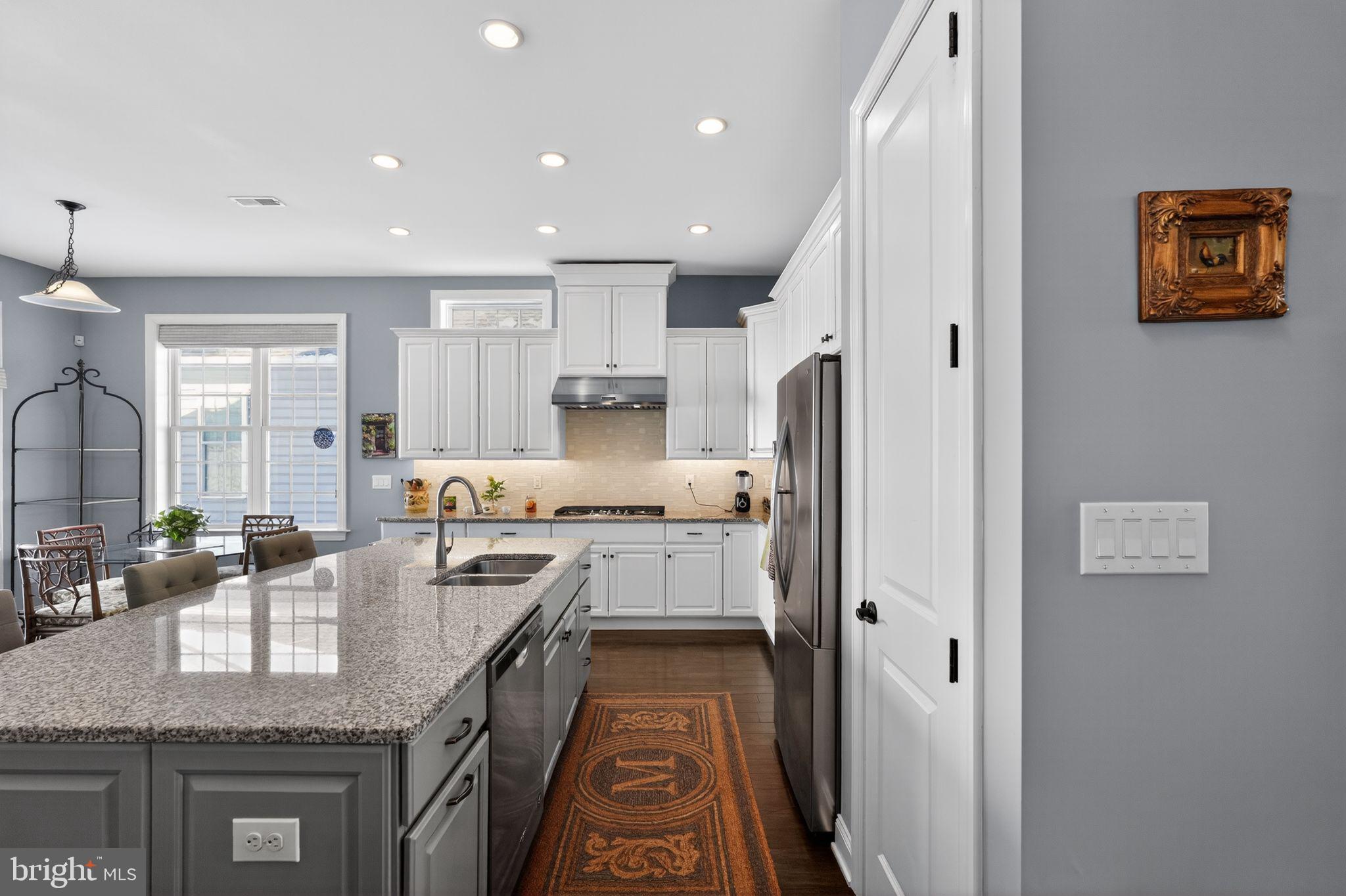 MEADOW GLEN - Residential