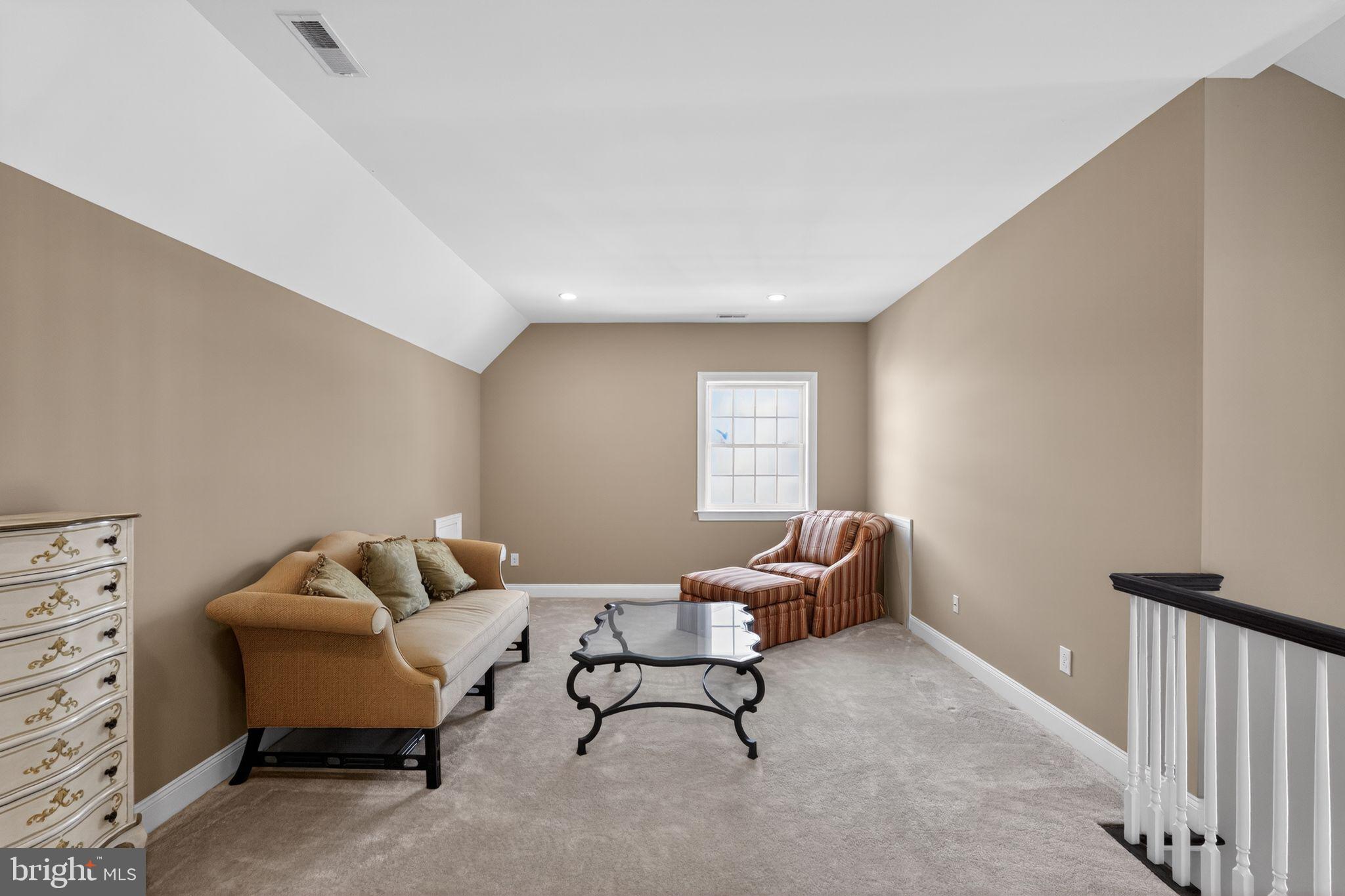 MEADOW GLEN - Residential