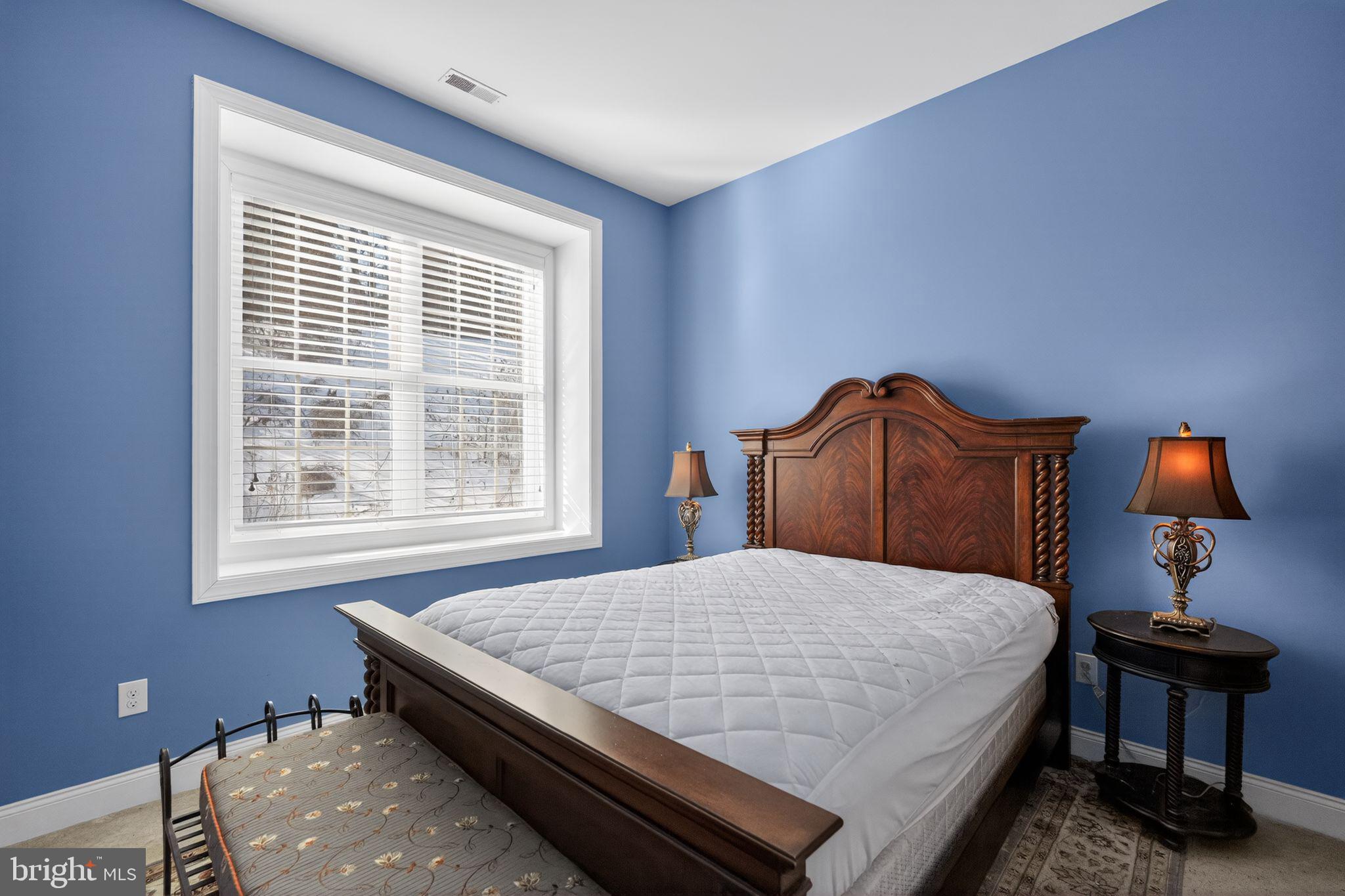 MEADOW GLEN - Residential