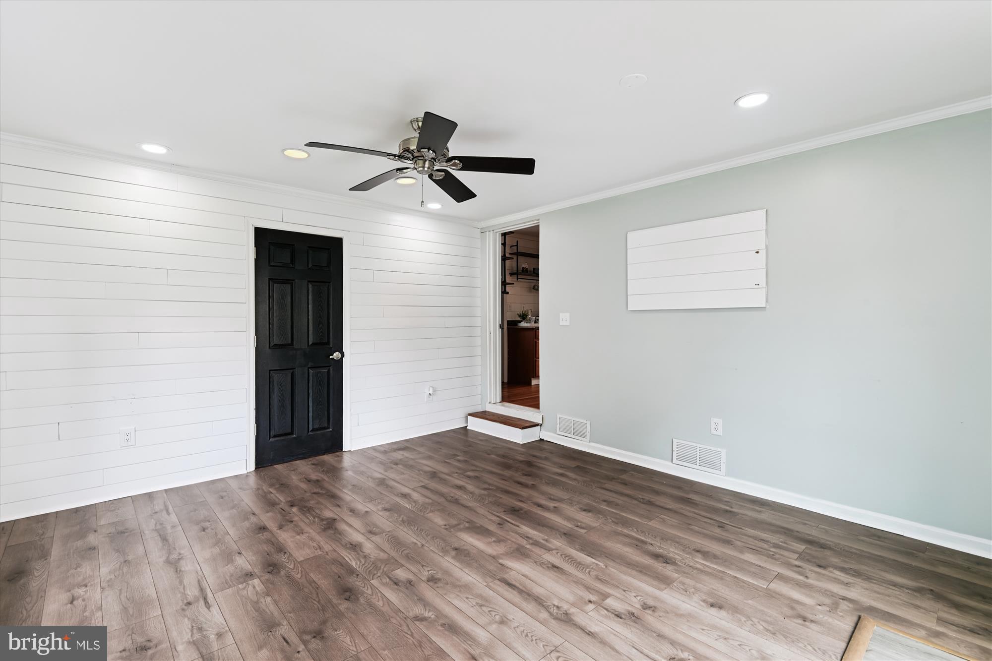 GLEN BURNIE PARK - Residential