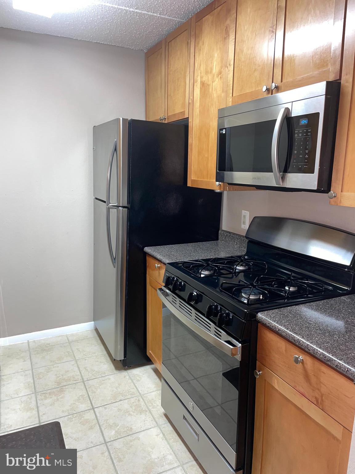 WEST END - Residential Lease