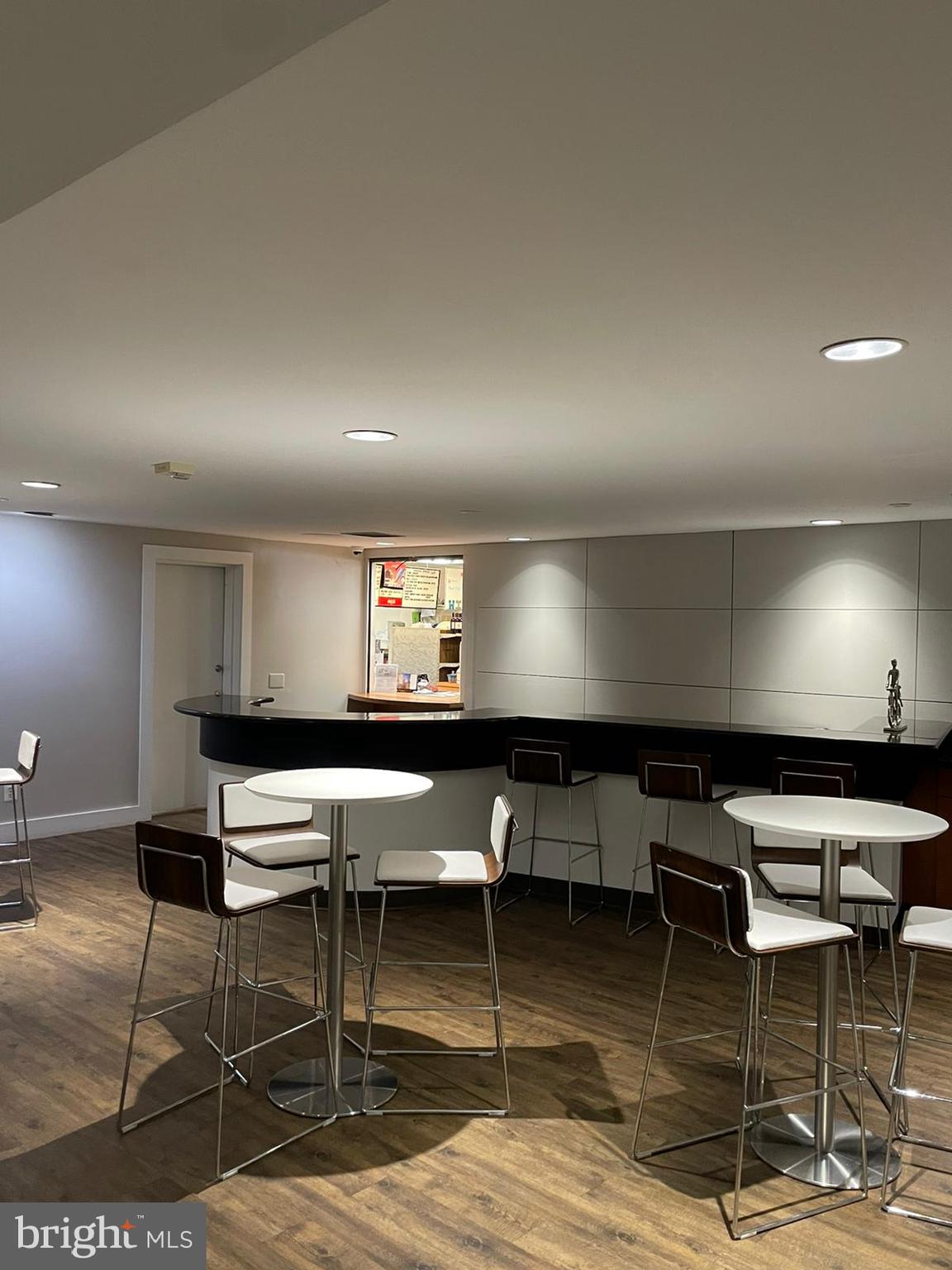 WEST END - Residential Lease