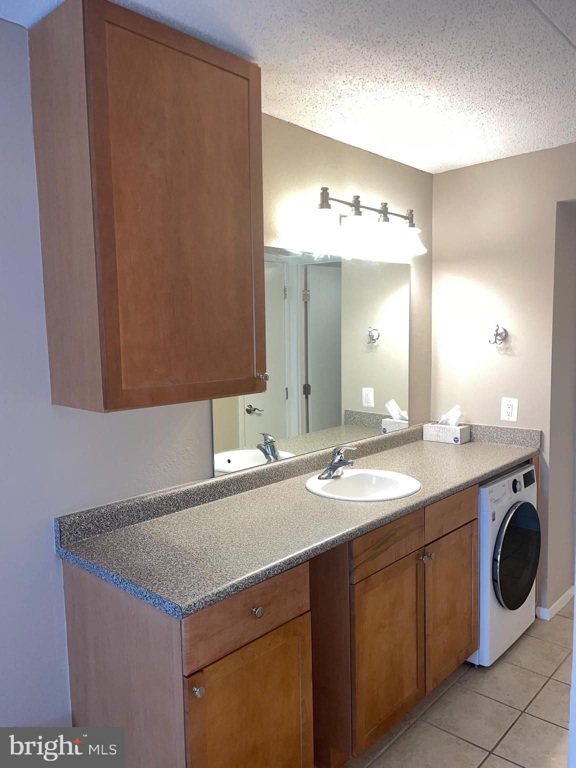 WEST END - Residential Lease