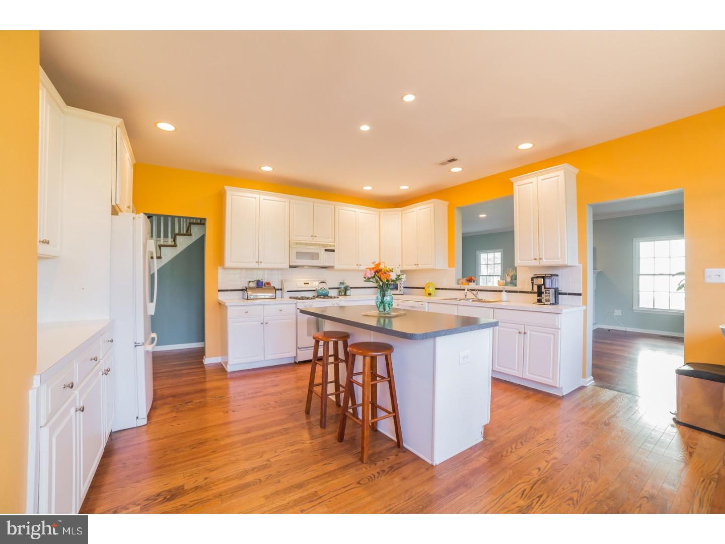 CREEKSIDE AT BLUE BELL - Residential