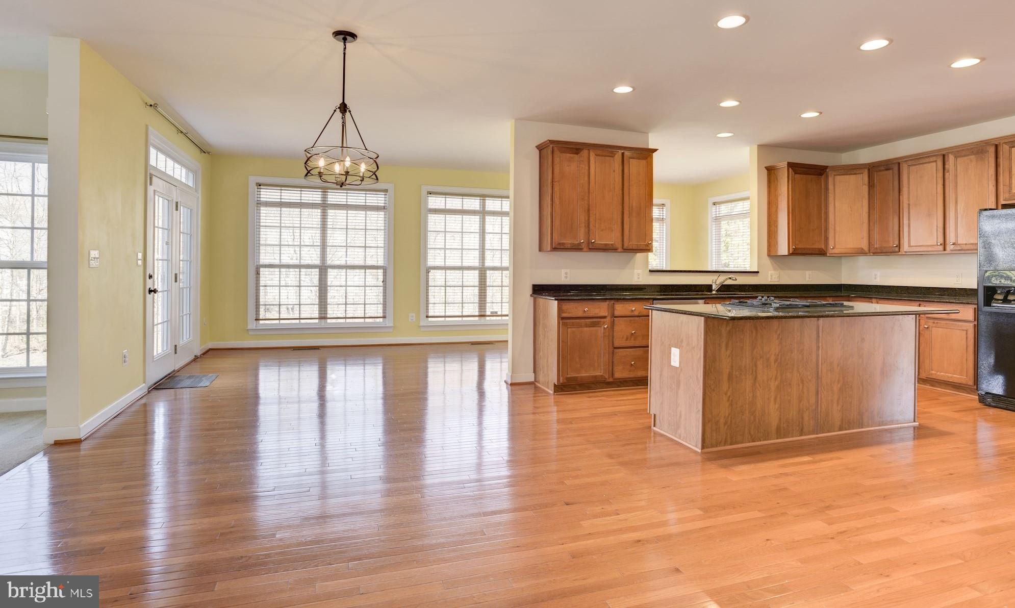 MISTY MEADOWS - Residential