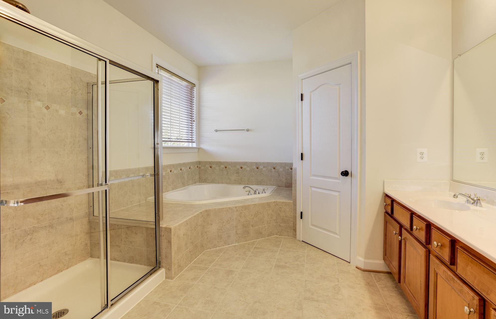 MISTY MEADOWS - Residential