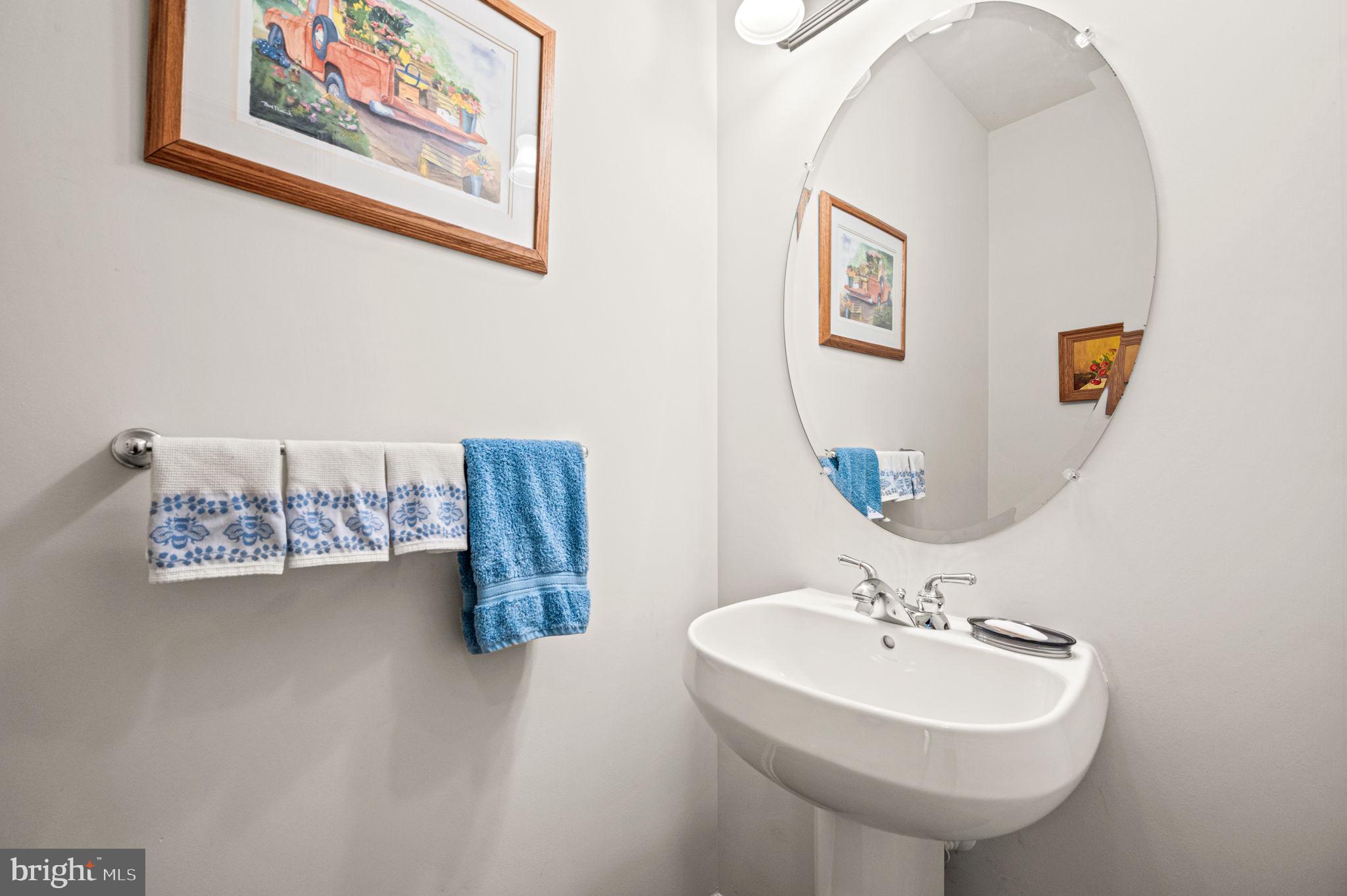 VILLAGES AT HILLVIEW - Residential