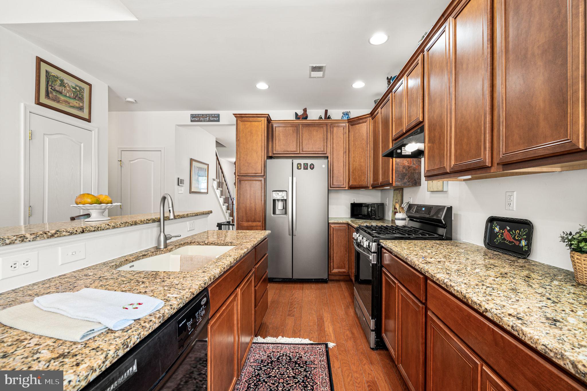 VILLAGES AT HILLVIEW - Residential
