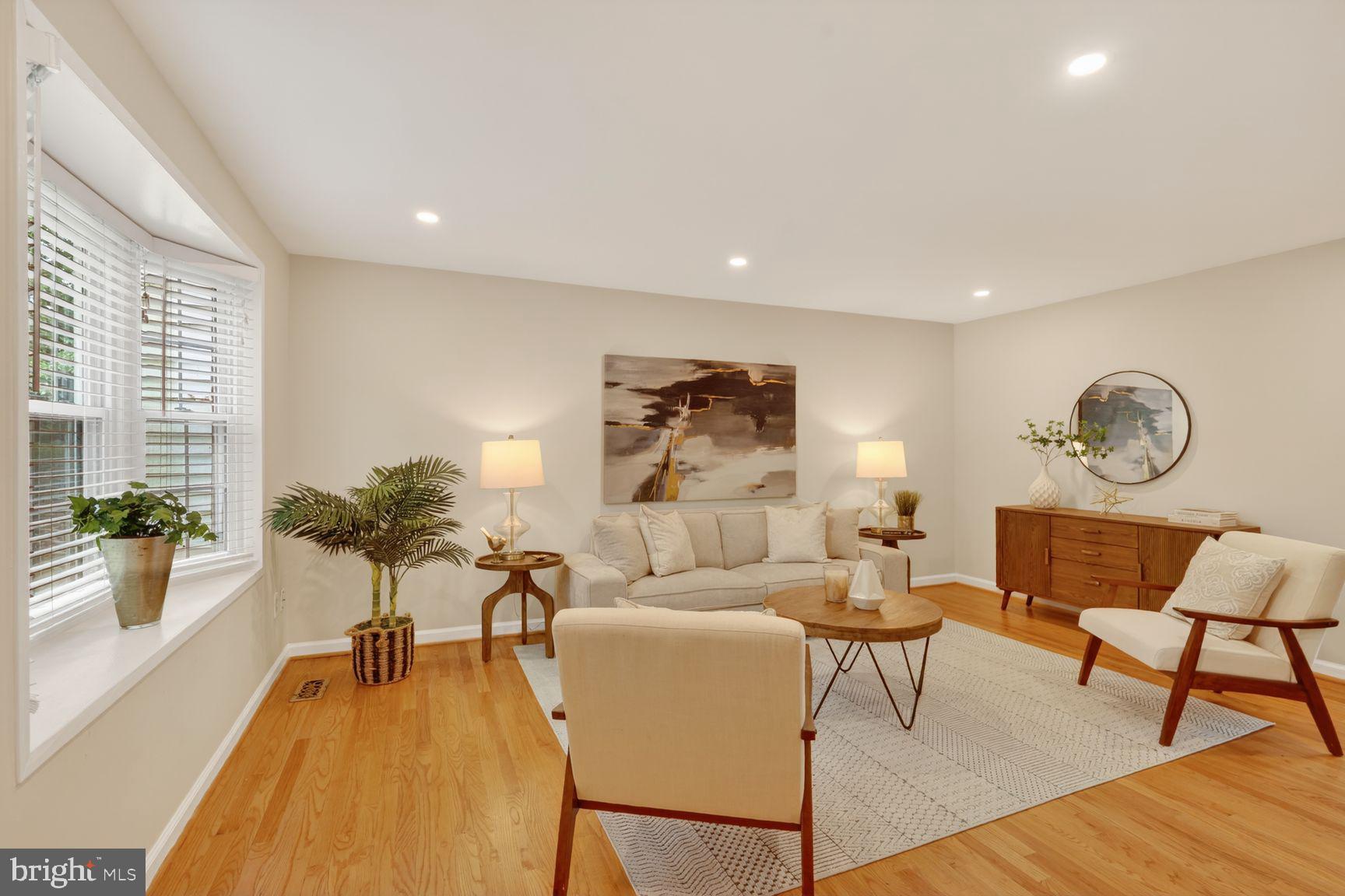 WINTER HILL - Residential