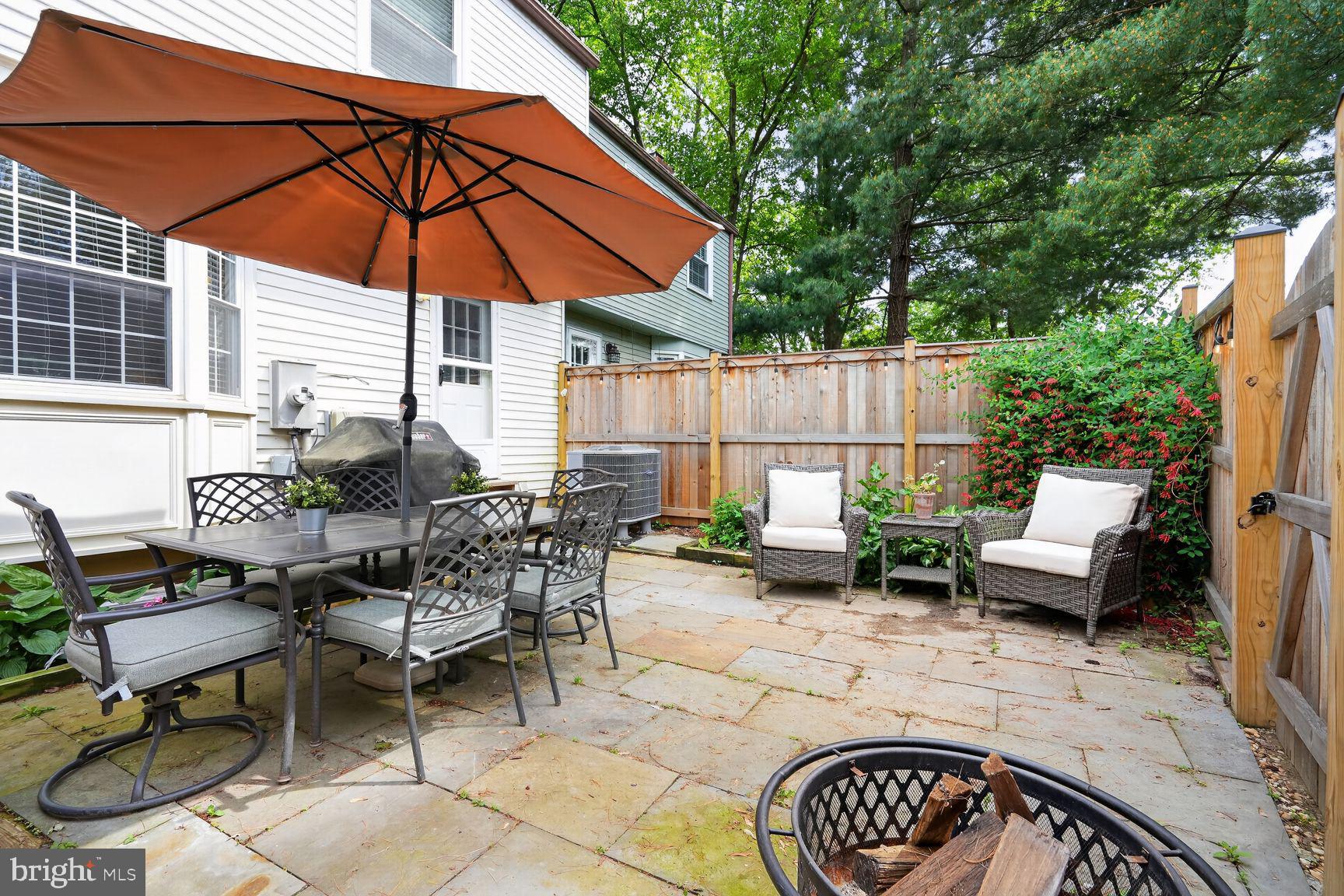 WINTER HILL - Residential