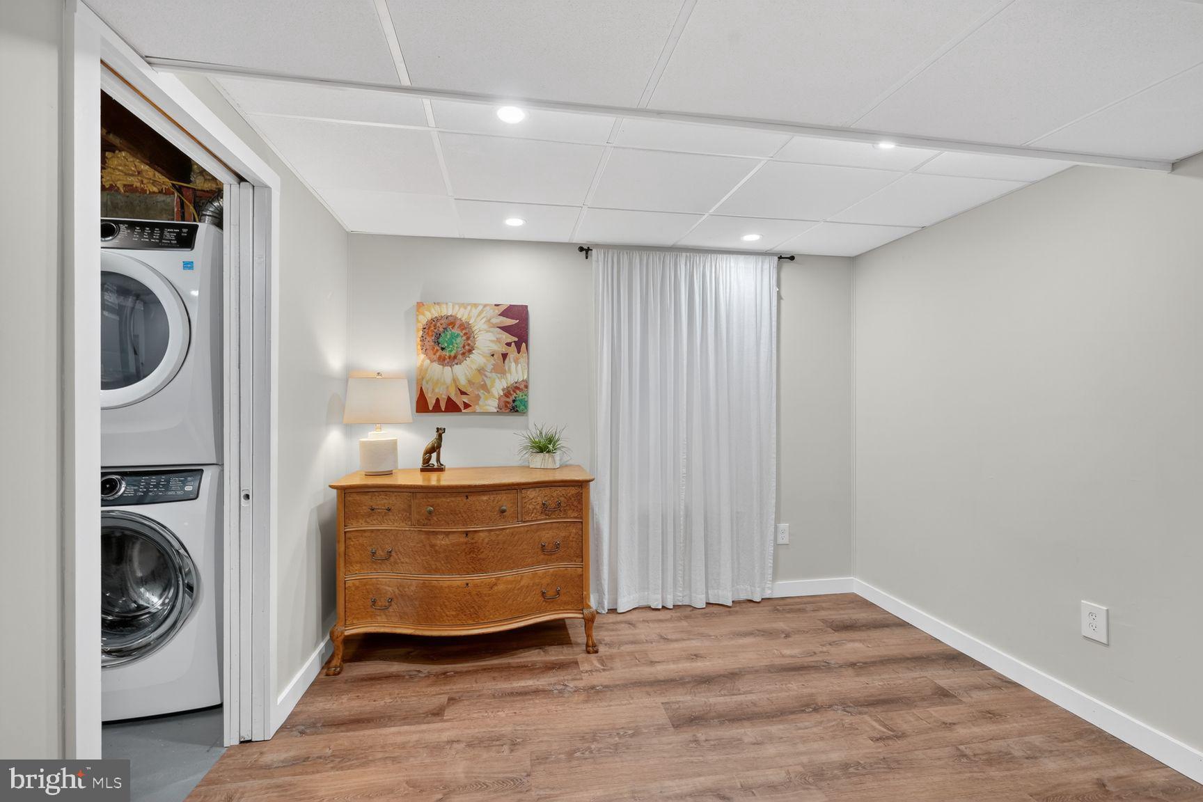 WINTER HILL - Residential
