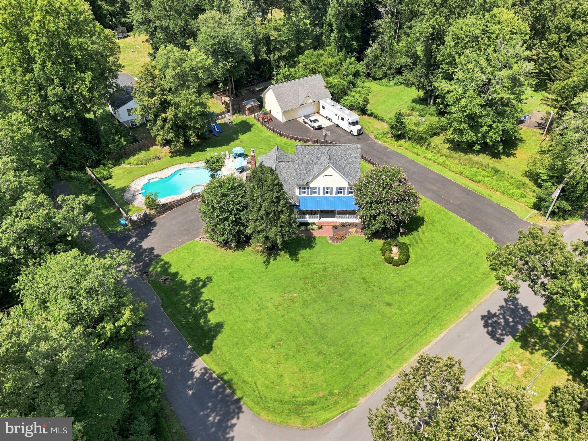 9438 PETTERSON LANE