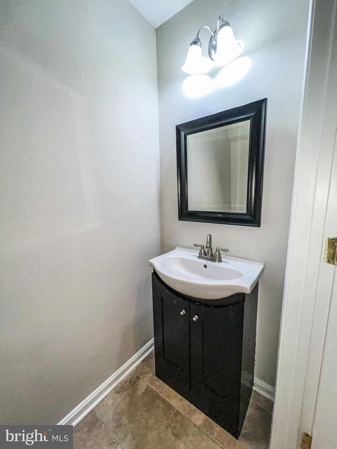 PINEY ORCHARD - Residential Lease