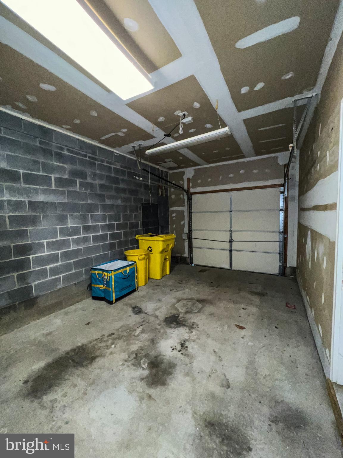 PINEY ORCHARD - Residential Lease