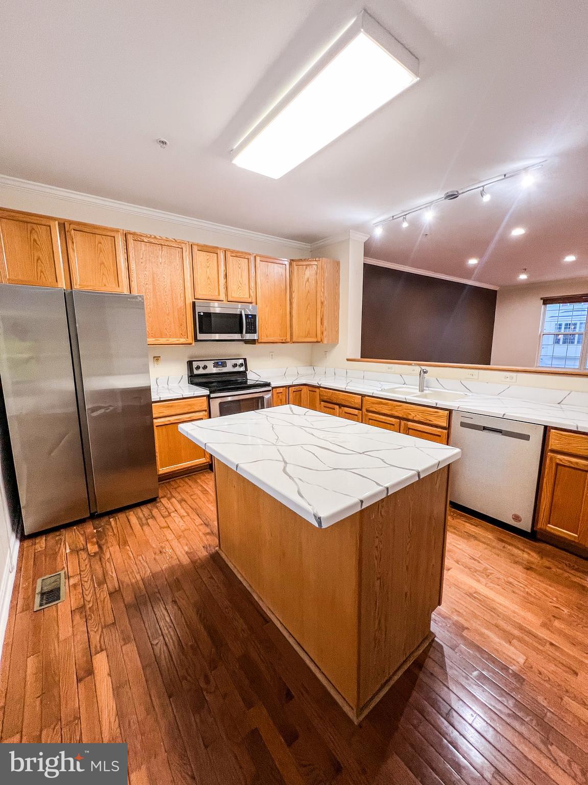 PINEY ORCHARD - Residential Lease