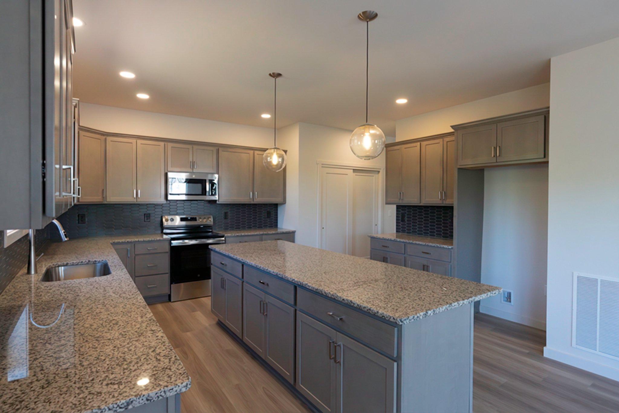 ROCKVILLE ESTATES - Residential