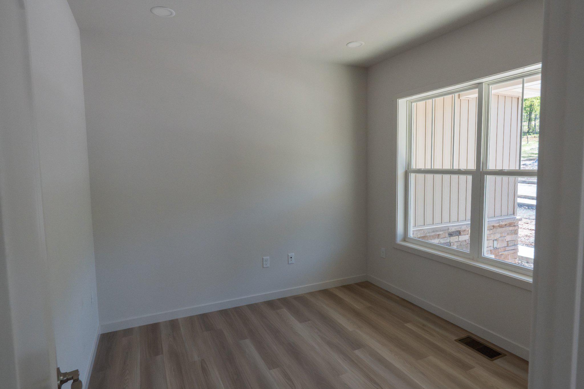 ROCKVILLE ESTATES - Residential