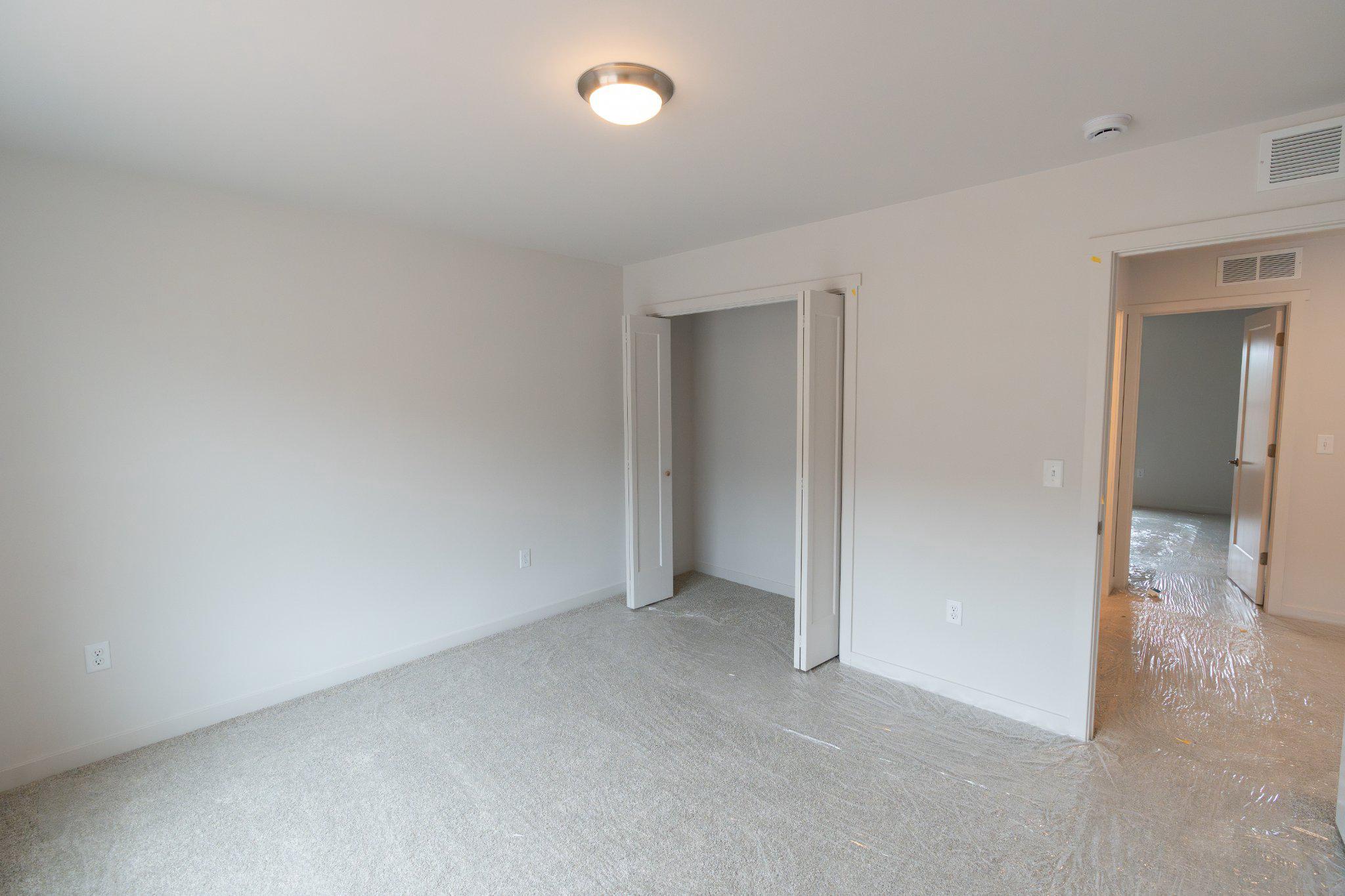 ROCKVILLE ESTATES - Residential