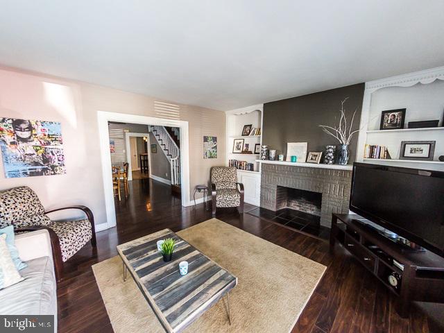 OLD EAST YORK - Residential