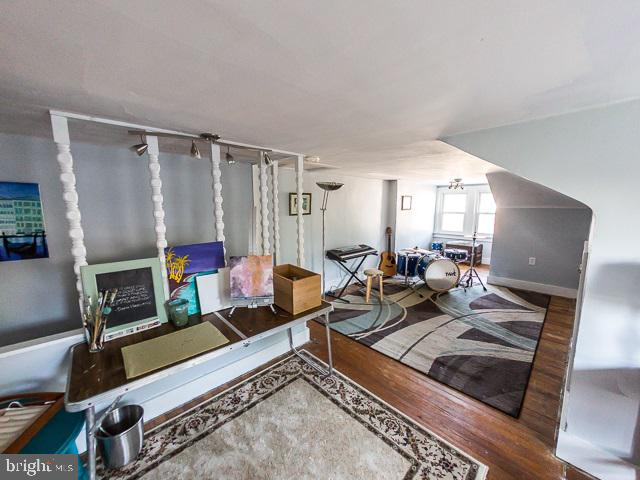 OLD EAST YORK - Residential