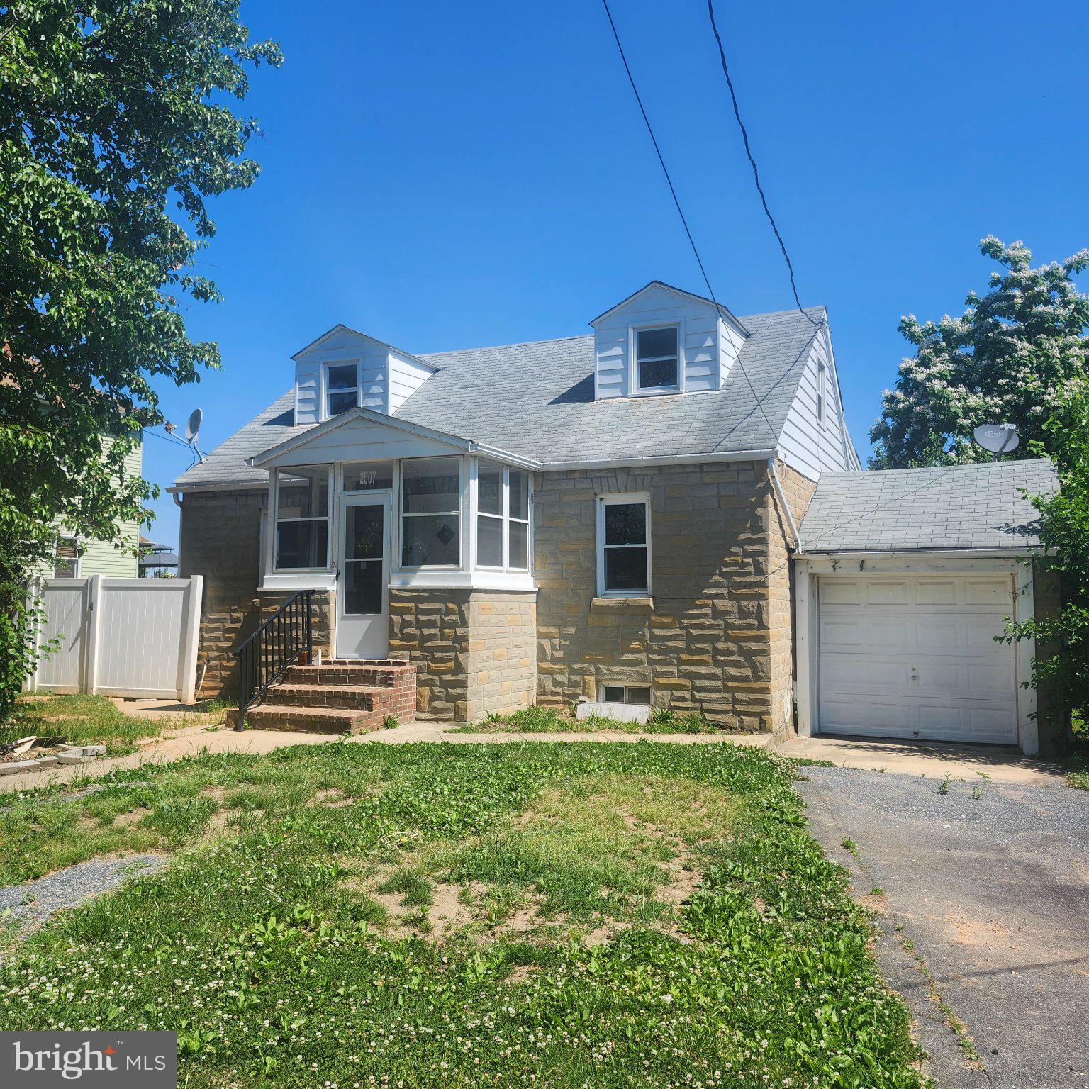 LANDSDOWNE - Residential