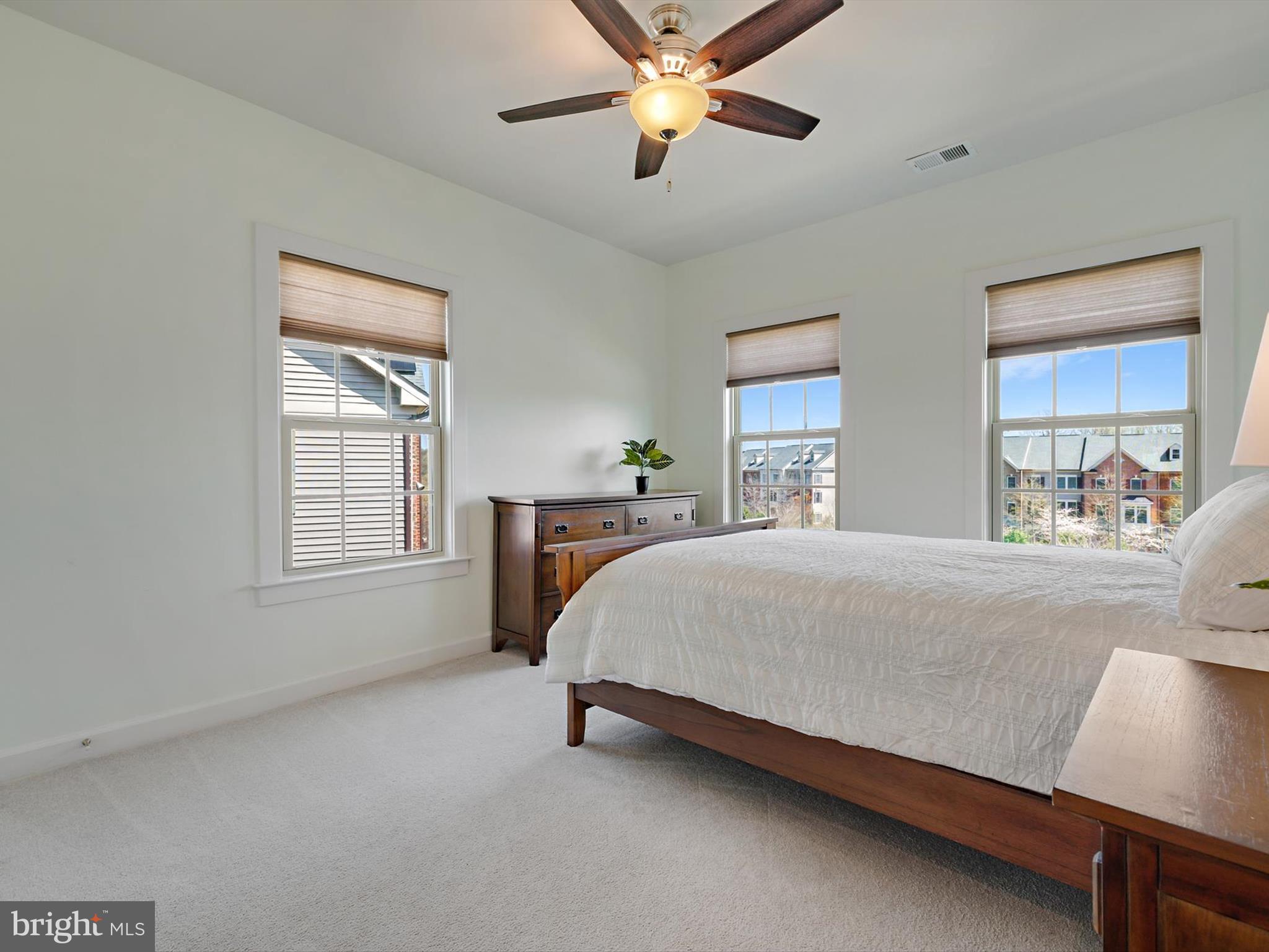 PARKSIDE - Residential