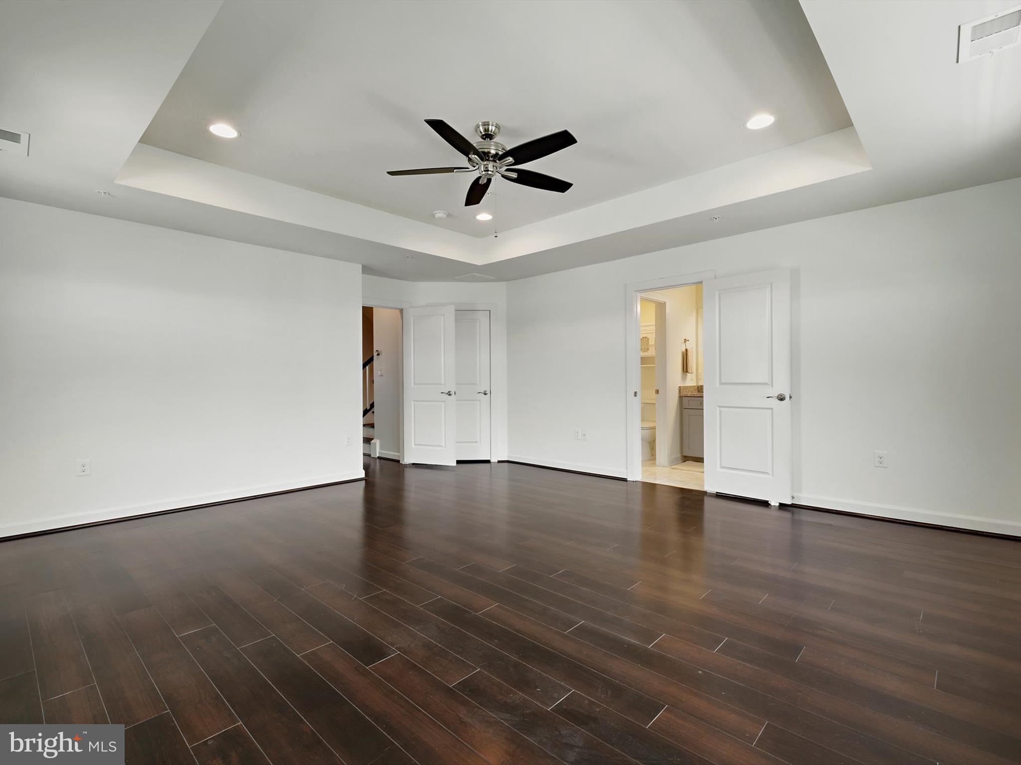 PARKSIDE - Residential