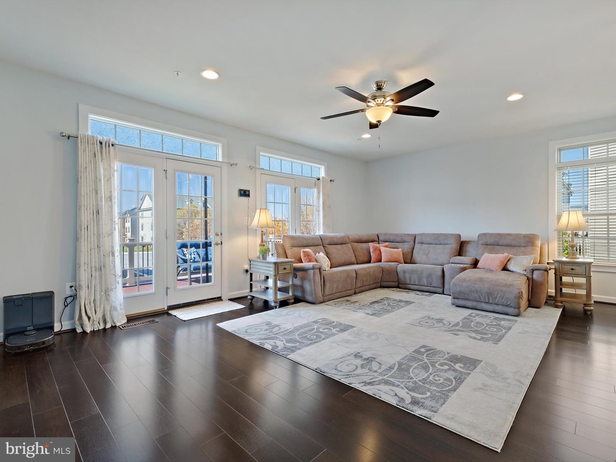 PARKSIDE - Residential