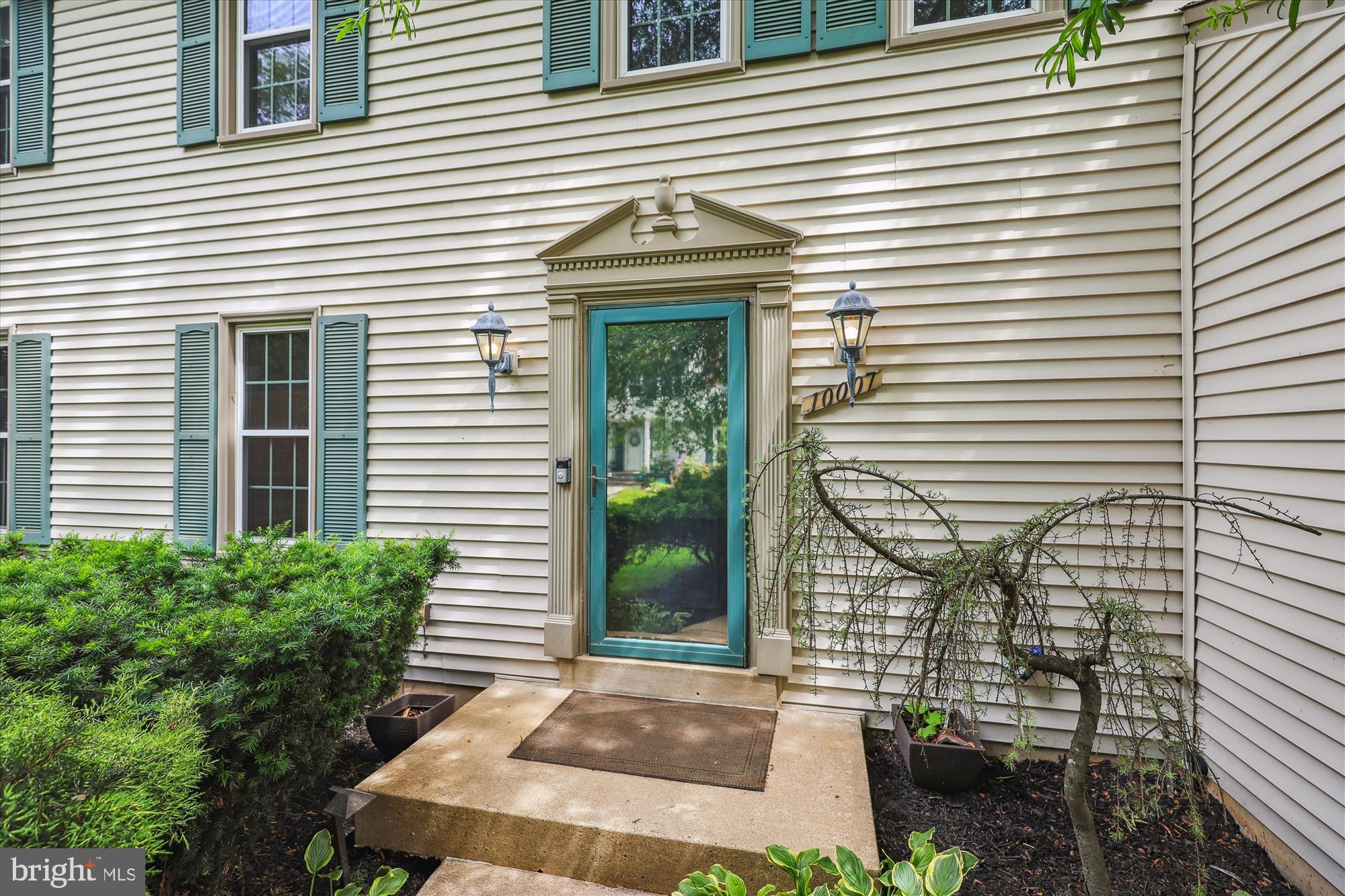 10007 MARSHALL POND ROAD