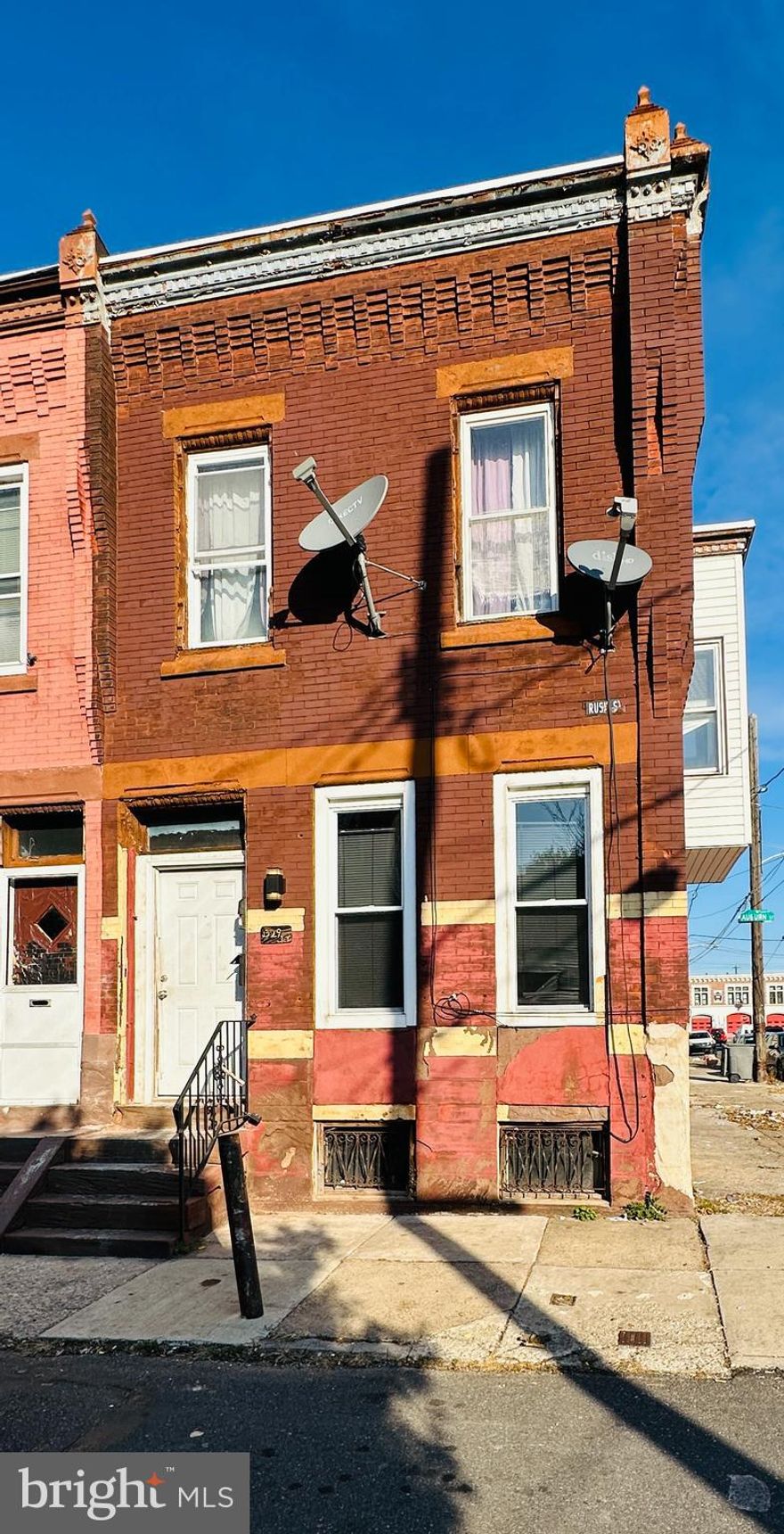 Excellent Investment Opportunity in a rapidly developing area. Two 1 BR, 1BA units.  1st floor unit was completely remodeled and has a projected rent of  $975/mo . 2nd floor unit has long term tenants and is renting for $775/mo. All electric building. Owner pays water. Right off of Broad St, the property is minutes away from Temple University School and Hospital. Easy to show!