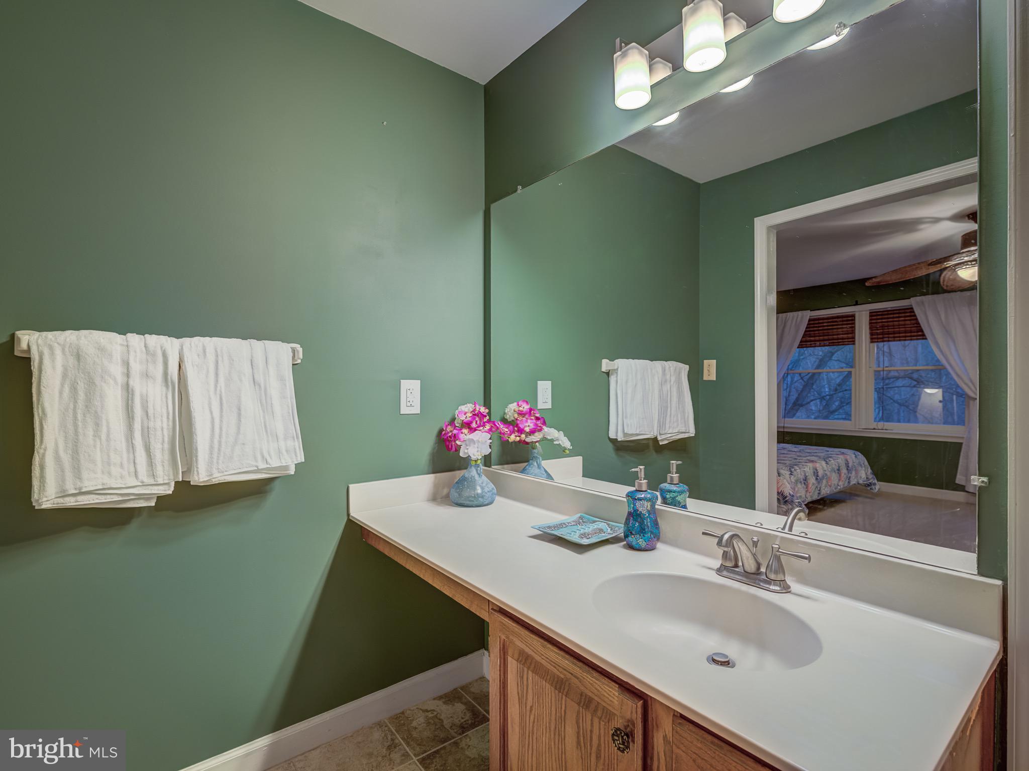 LAKE RIDGE - Residential Lease