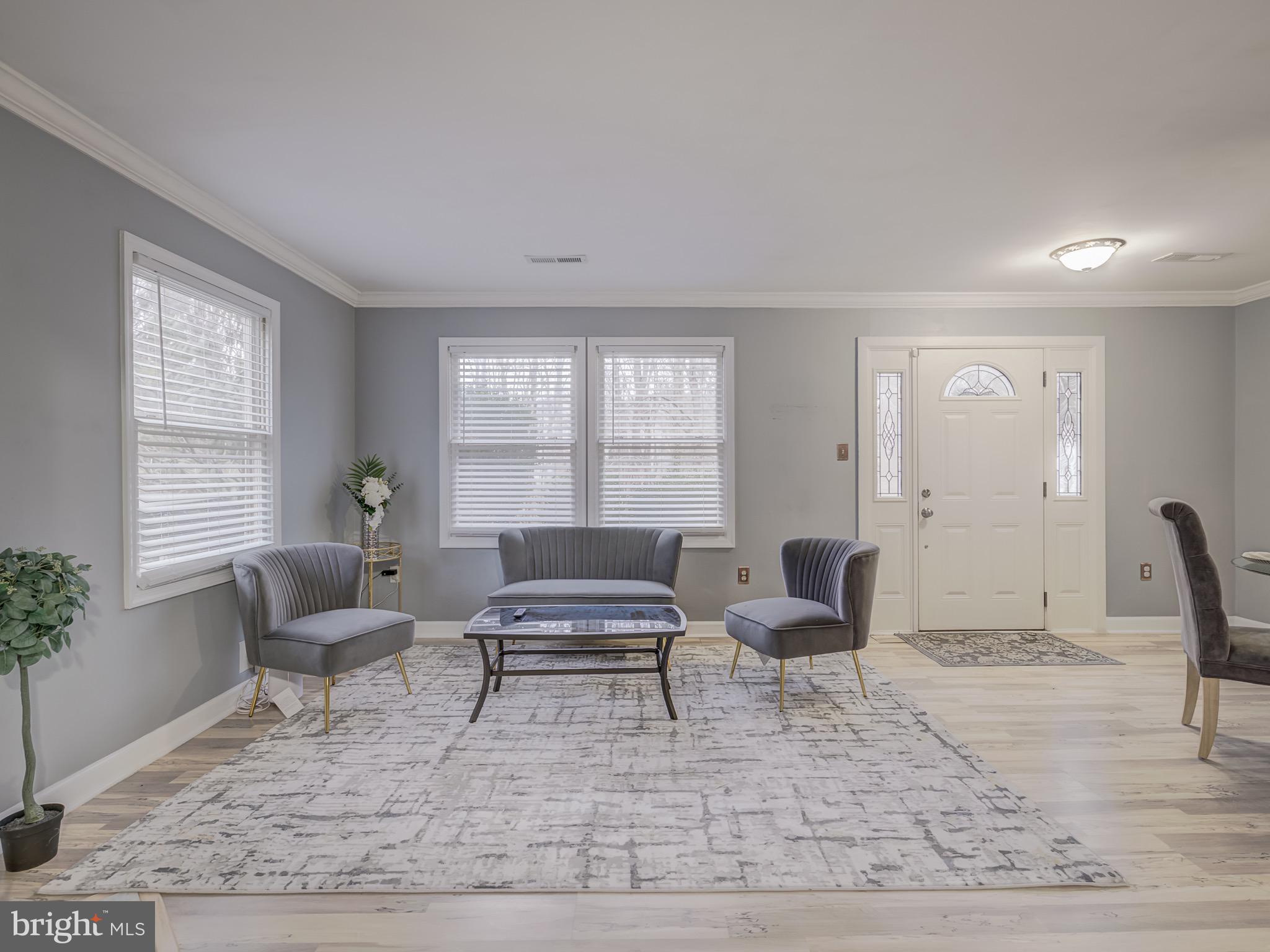 LAKE RIDGE - Residential Lease