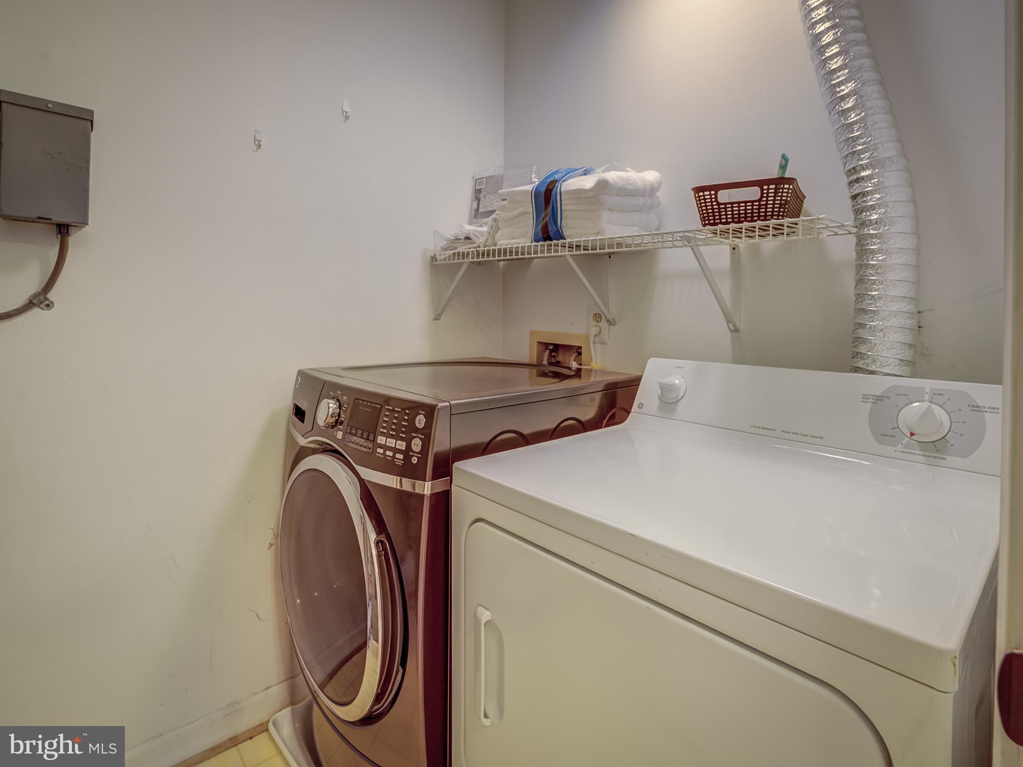 LAKE RIDGE - Residential Lease