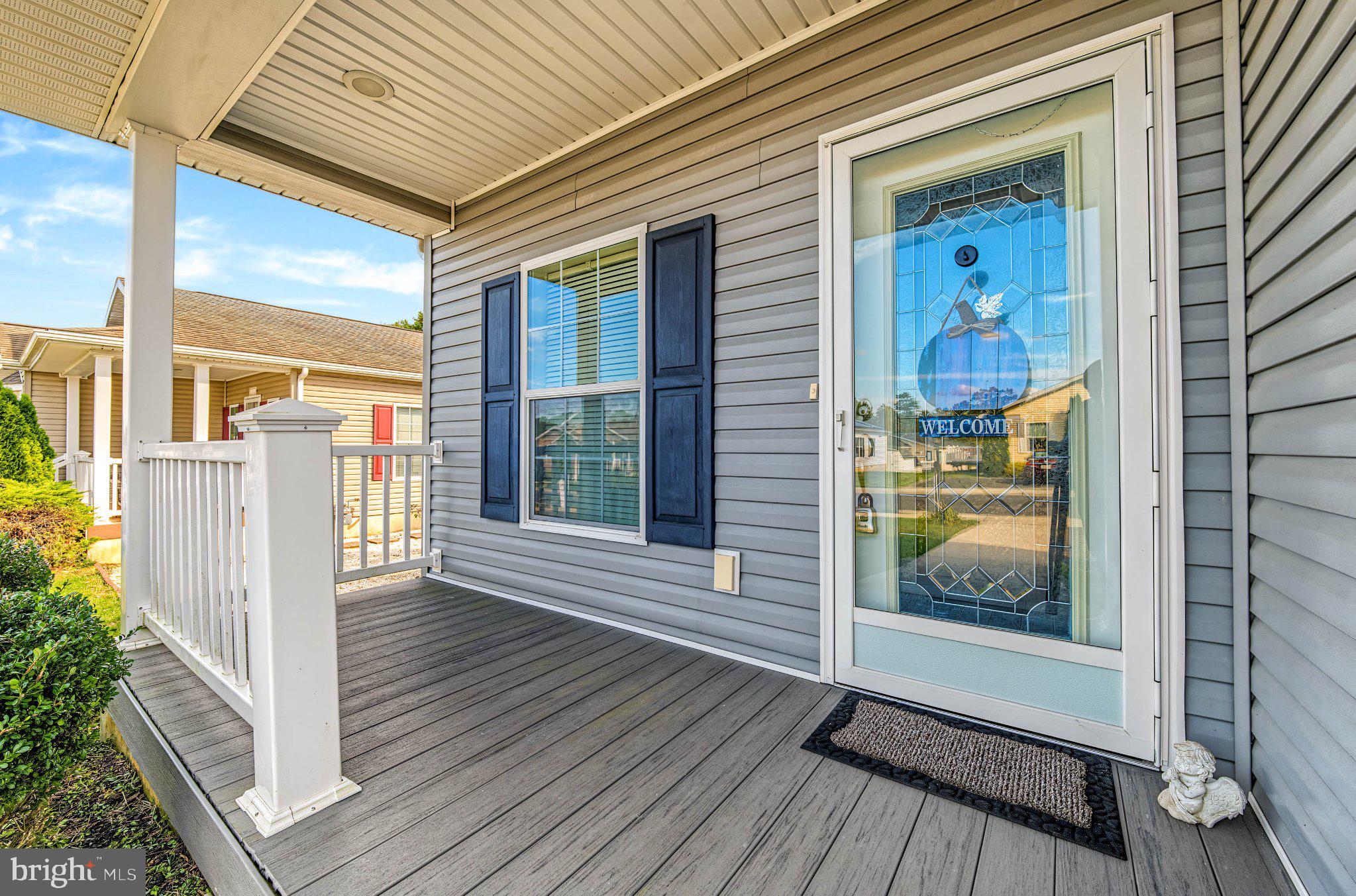 76 PINETREE LANE