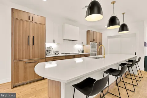 MLS: DCDC2190096